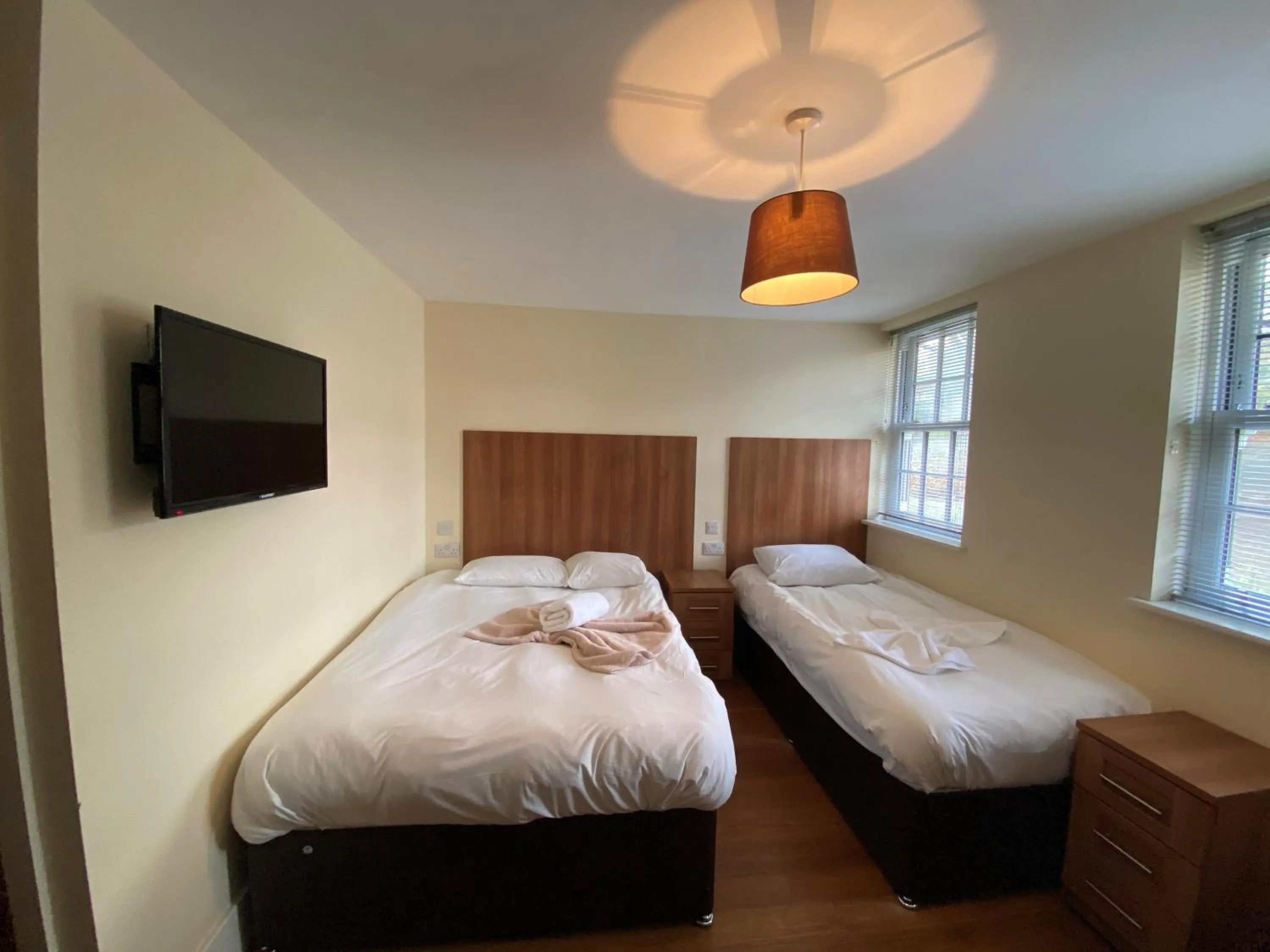 Bed in Wendover Arms Hotel