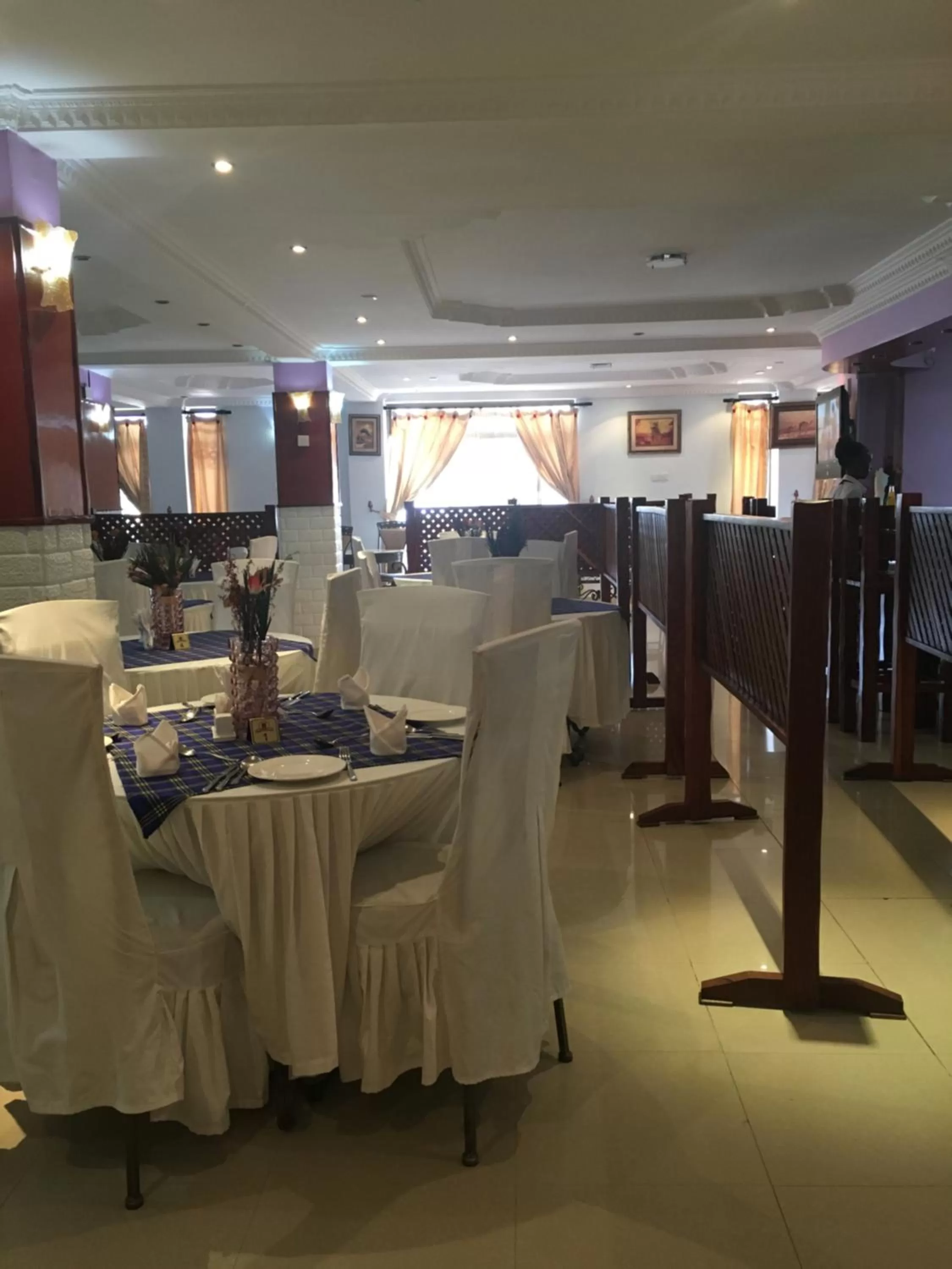 Restaurant/places to eat in Natron Palace Hotel