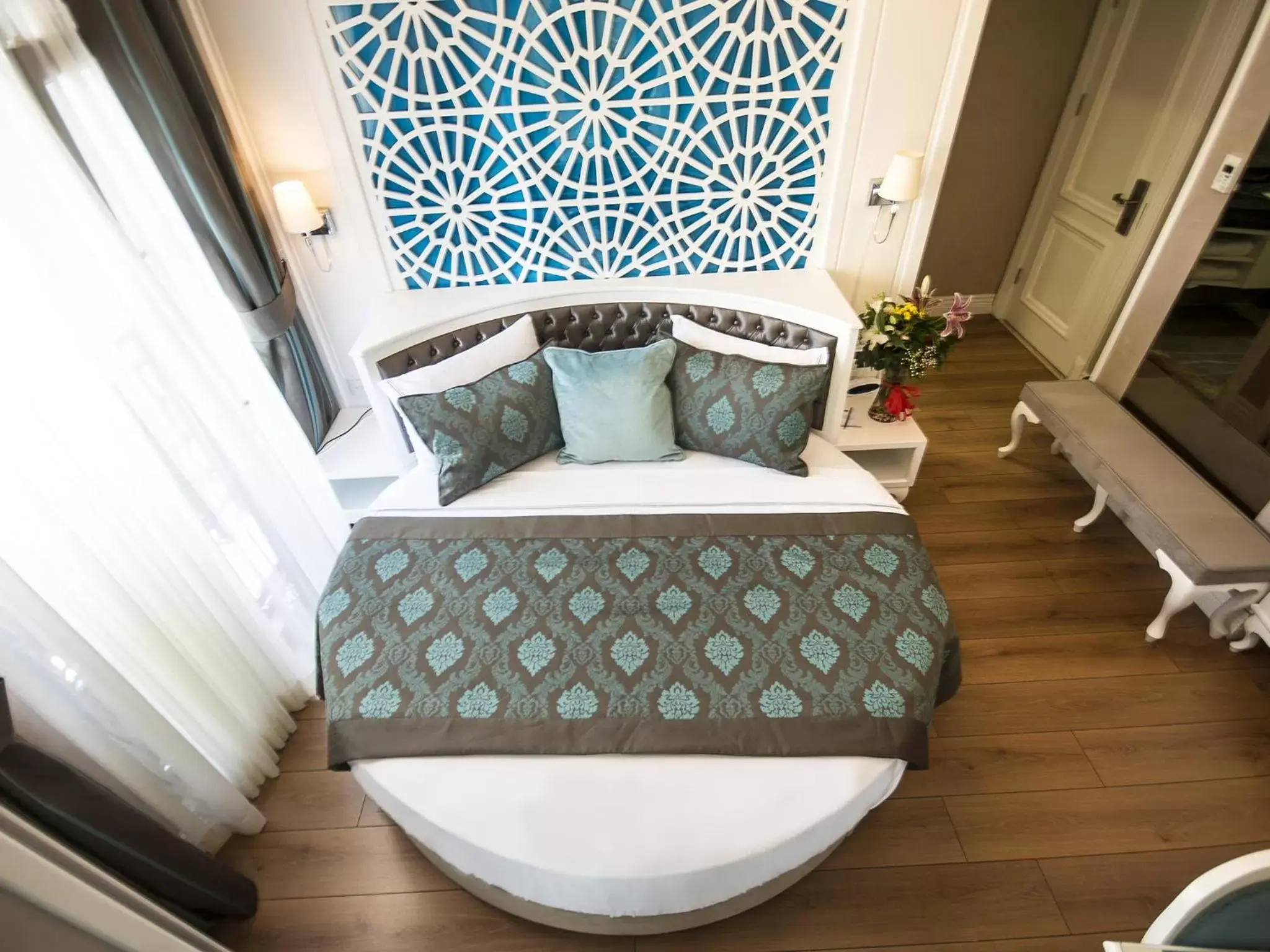 Corner Deluxe Room in Antusa Palace Hotel & Spa Corner Deluxe Room in Antusa Palace Hotel & Spa