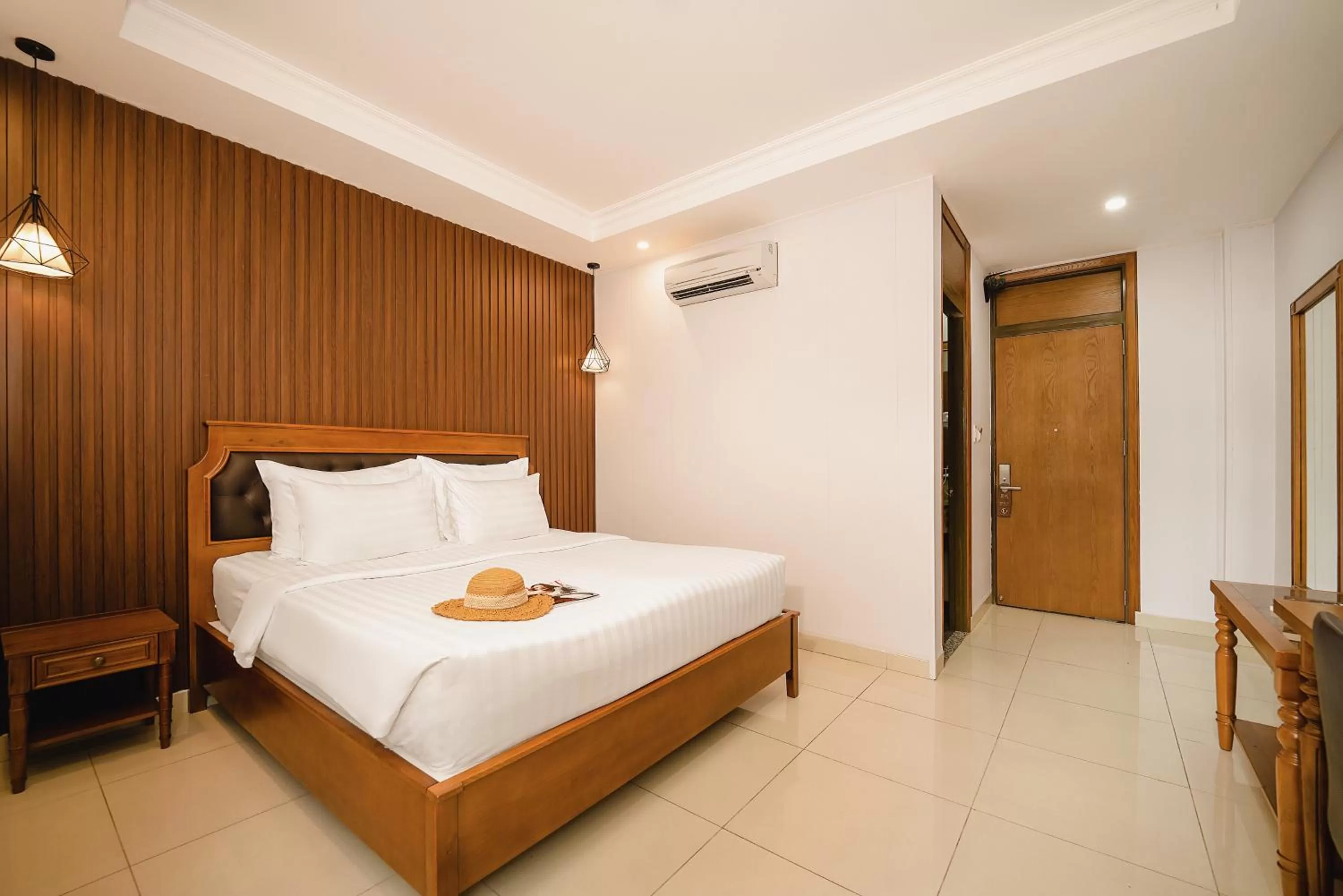 Bed in Tuong Vy Ben Thanh Hotel