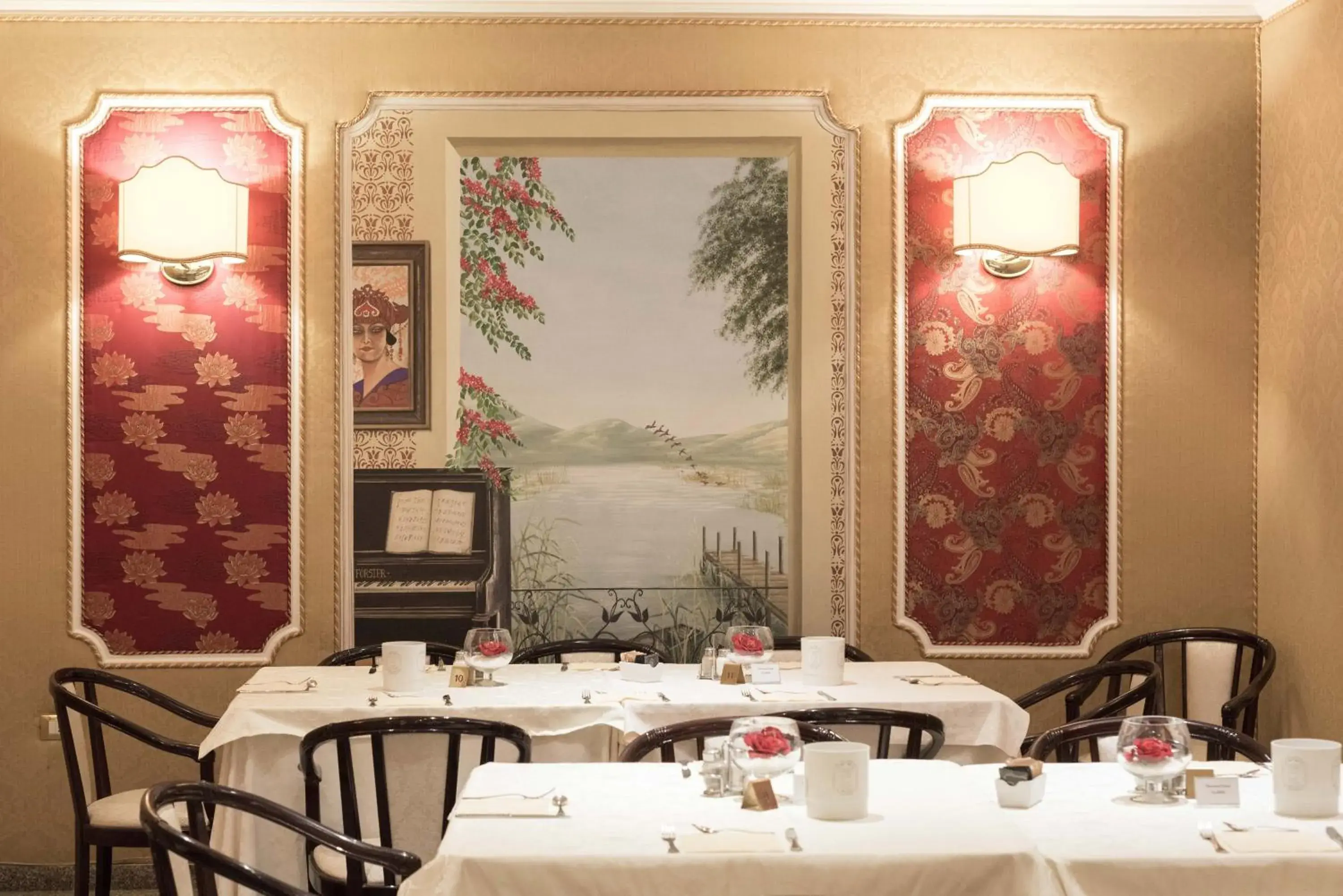 Restaurant/Places to Eat in Hotel Puccini