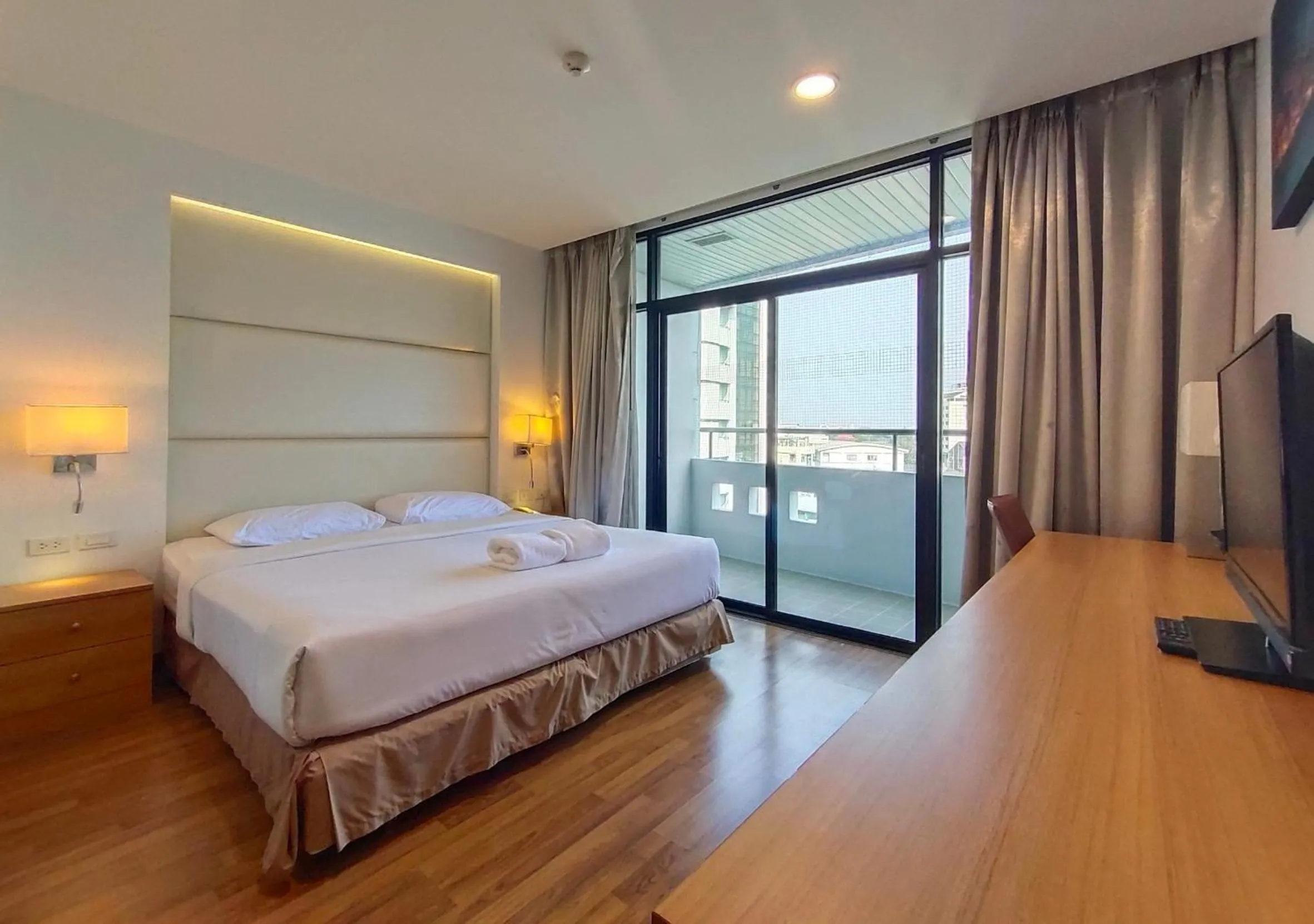 Bed in Ebina House - SHA Extra Plus