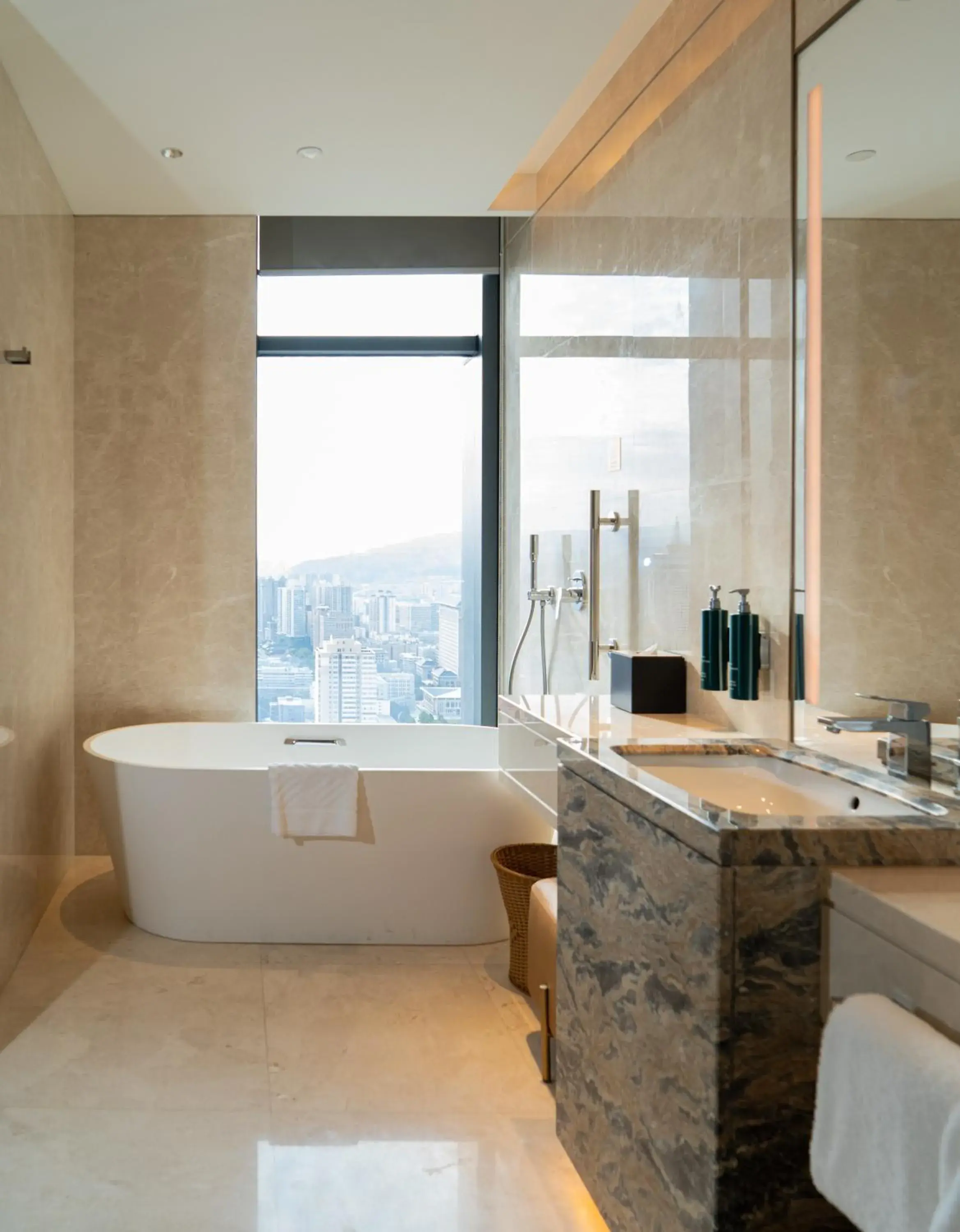 Bathroom in Hilton Lanzhou City Center