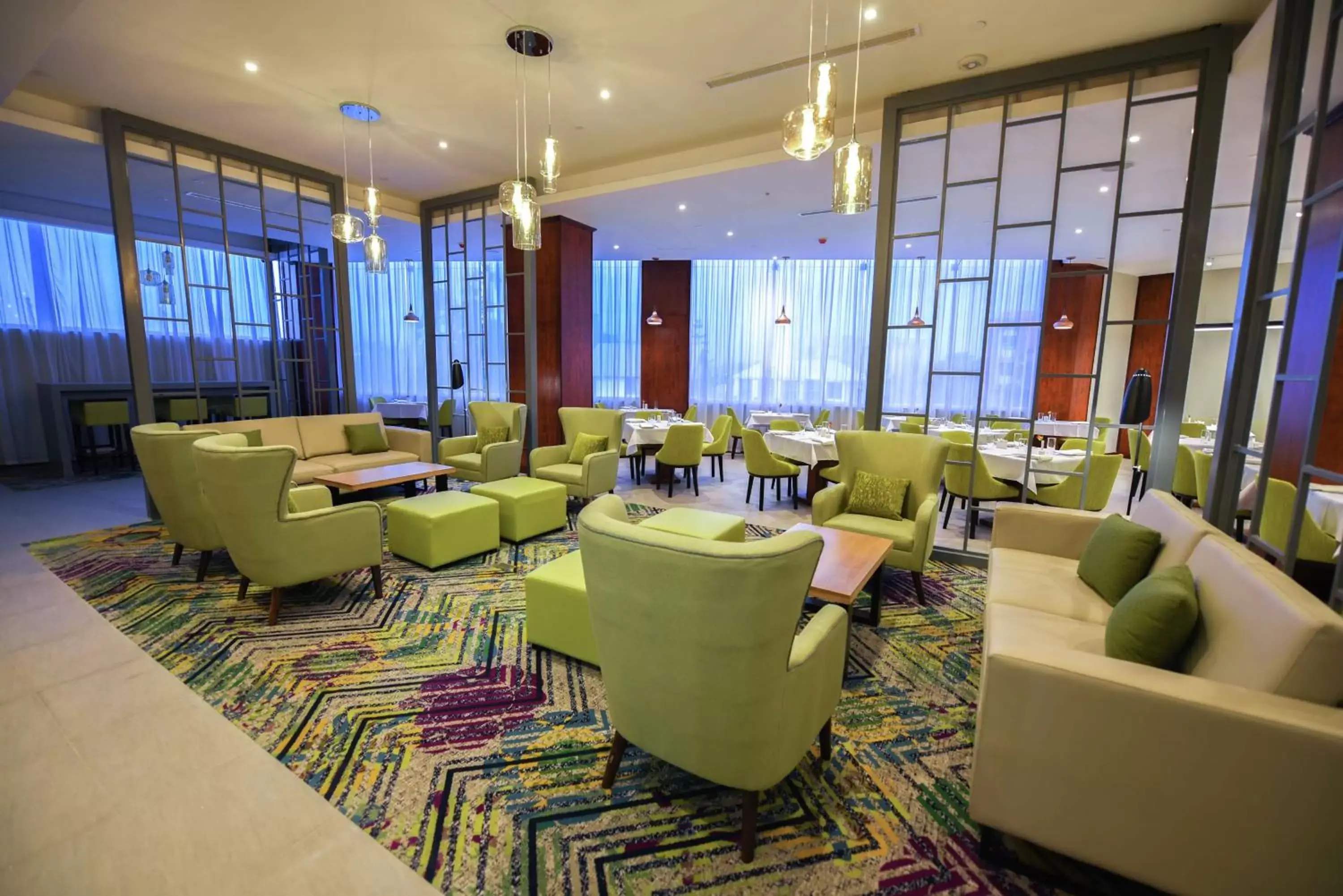 Restaurant/places to eat, Lounge/Bar in Hilton Garden Inn Kampala