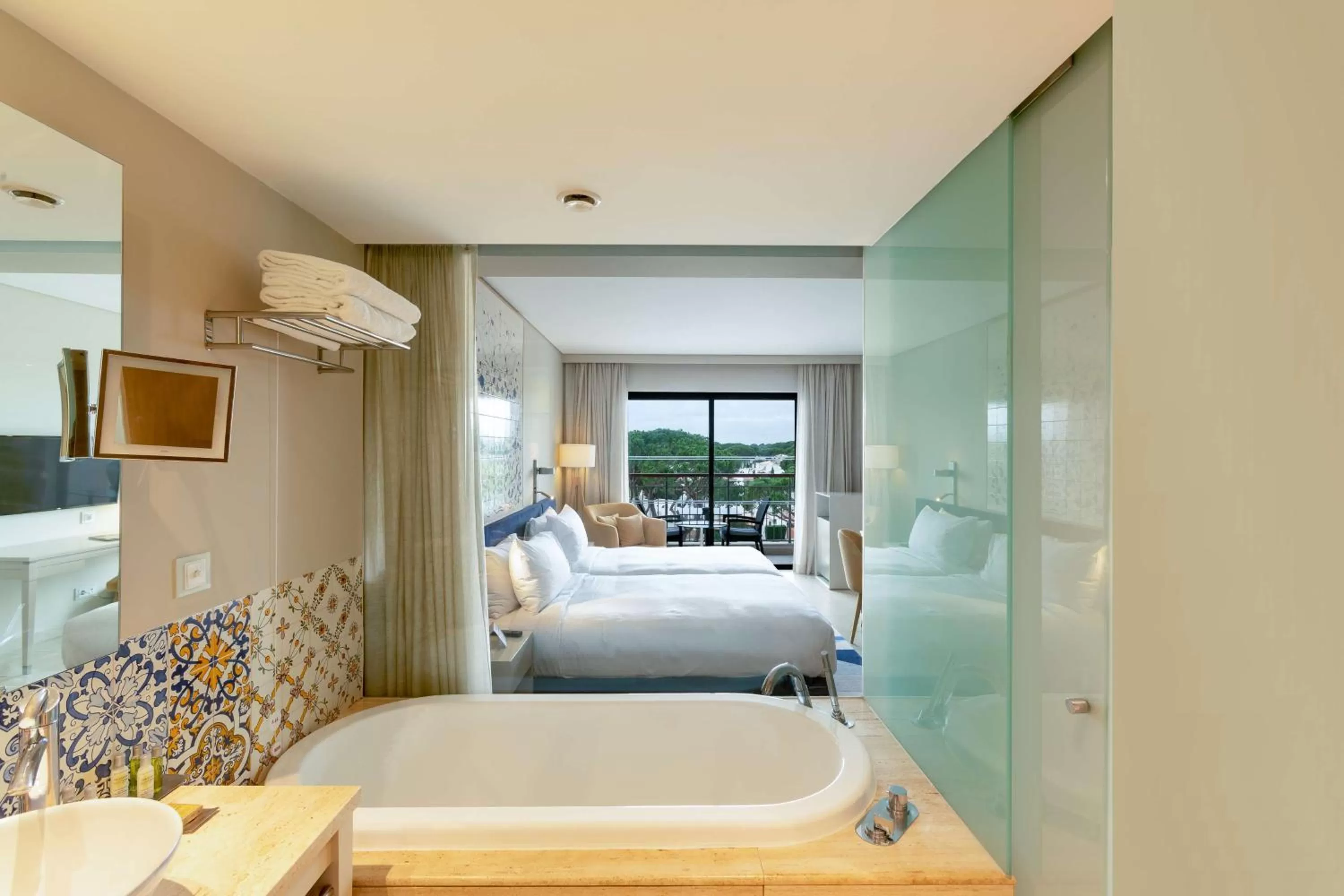 Bathroom, Bed in Hilton Vilamoura