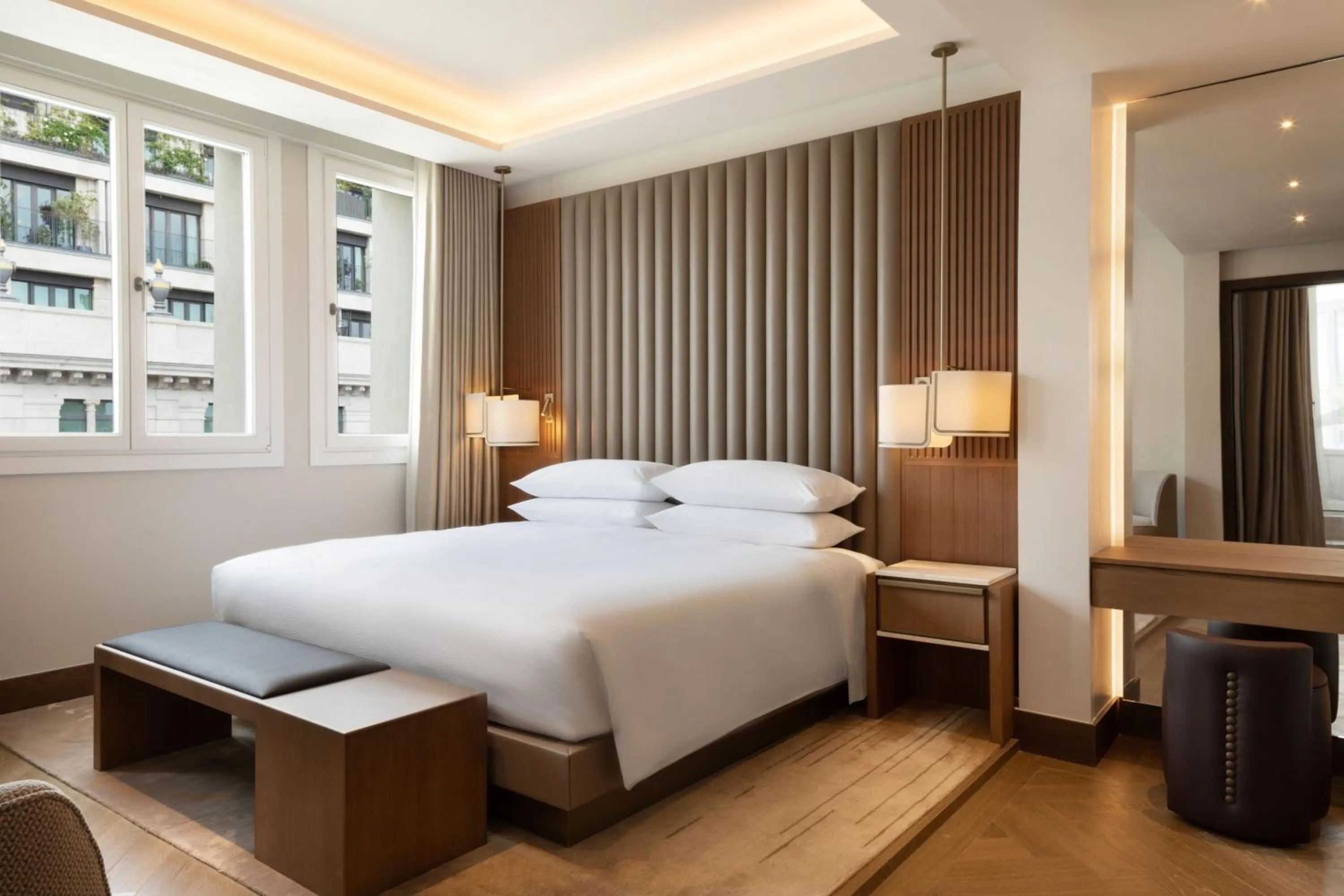 Photo of the whole room, Bed in JW Marriott Hotel Madrid