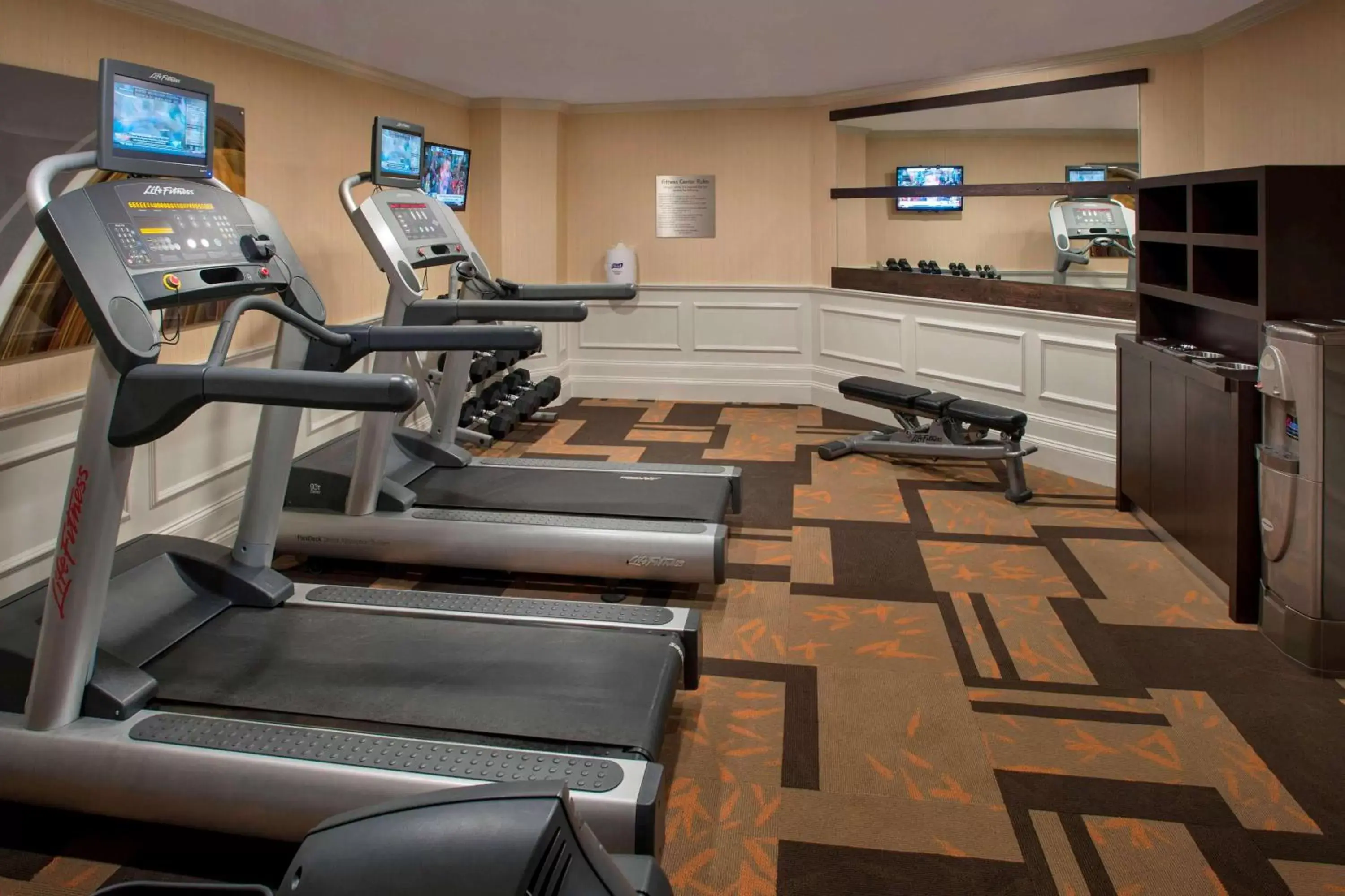 Spa and wellness centre/facilities, Fitness Center/Facilities in Sonesta Select Tinton Falls Eatontown