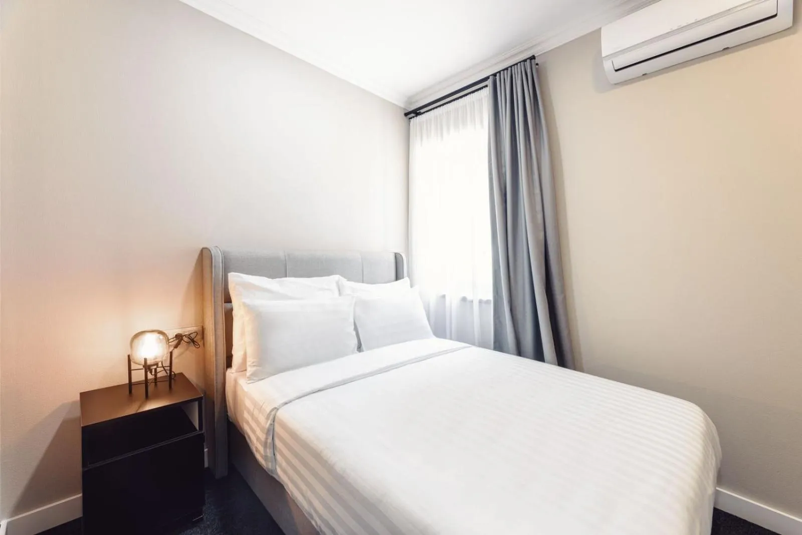 Bedroom, Bed in Salve