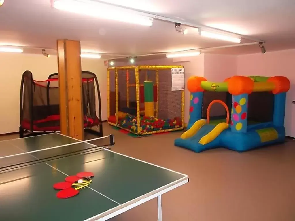 Children play ground, Table Tennis in Hotel Residence La Rosa