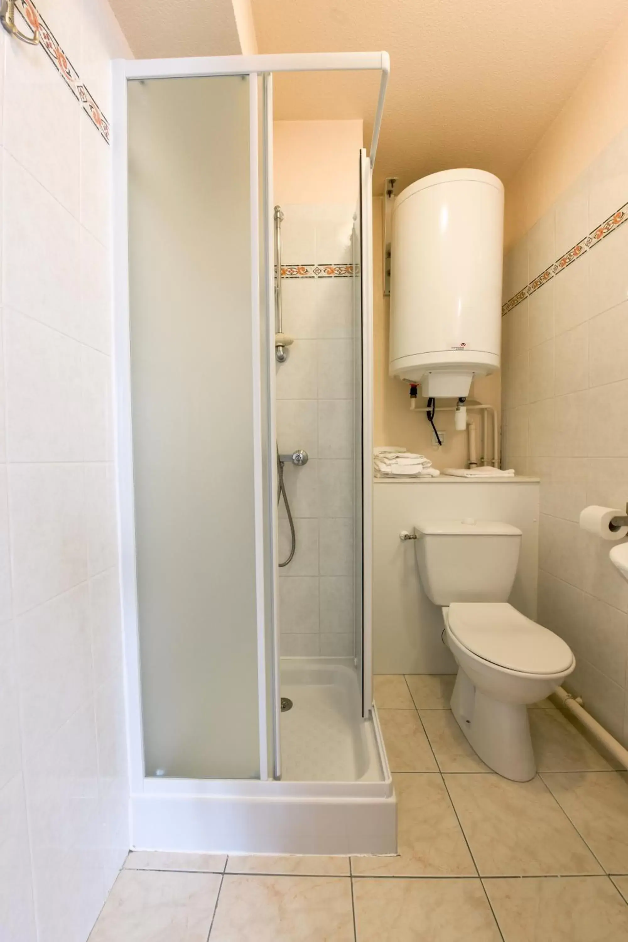 Bathroom in Résidence Columba - Apparts meublés Agen Sud