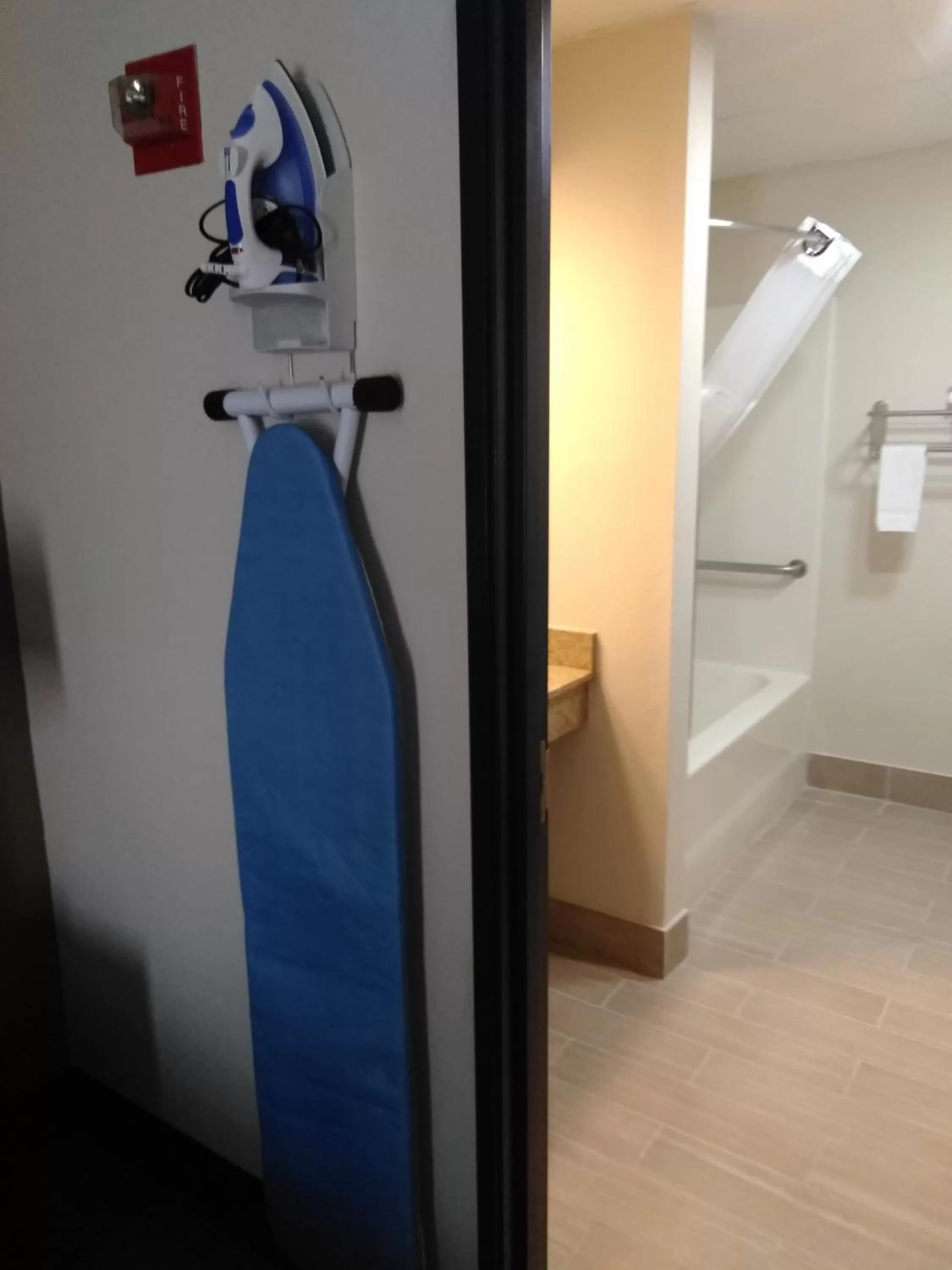 Bathroom in Quality Inn & Suites Mount Vernon