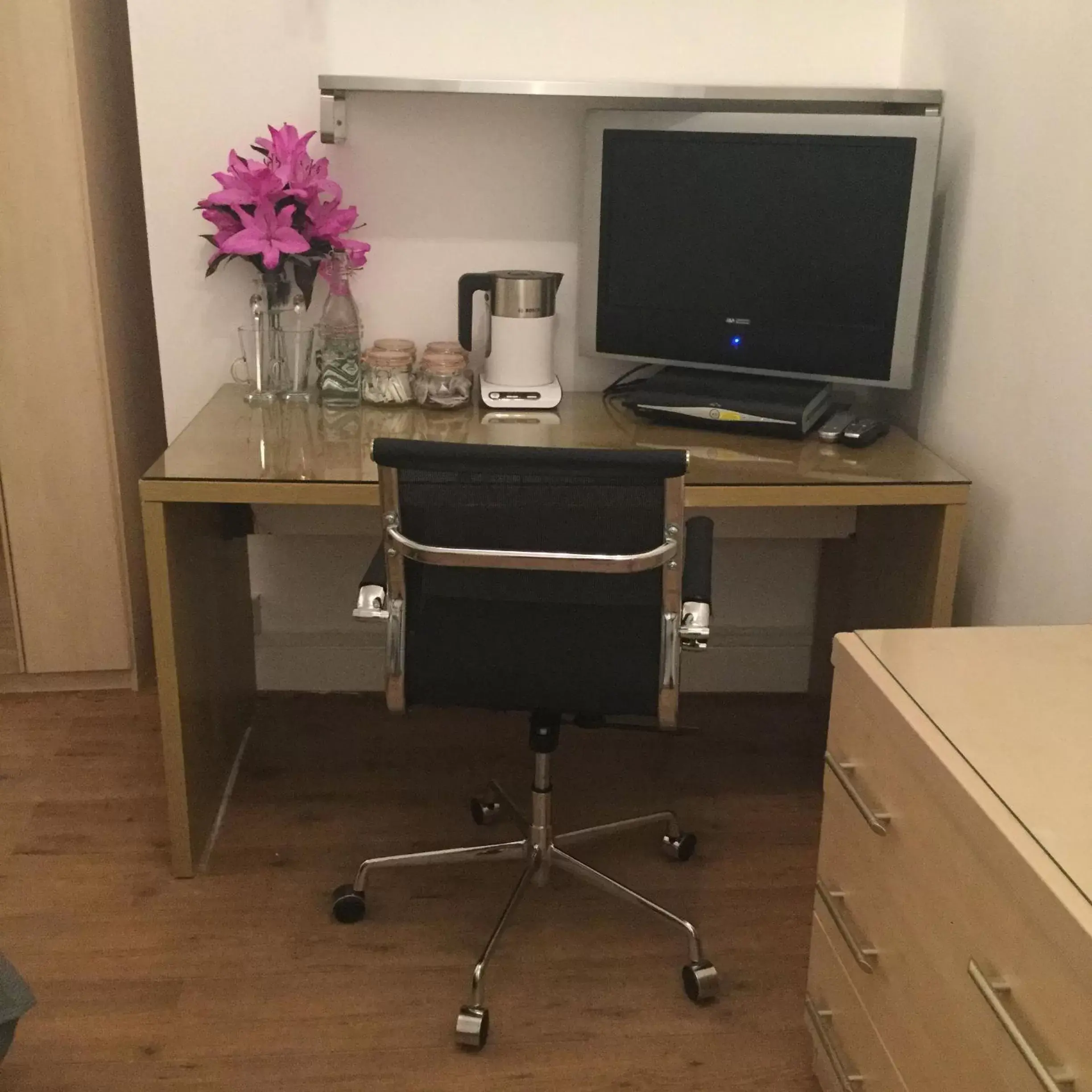 TV/Entertainment Center in OutRam 26