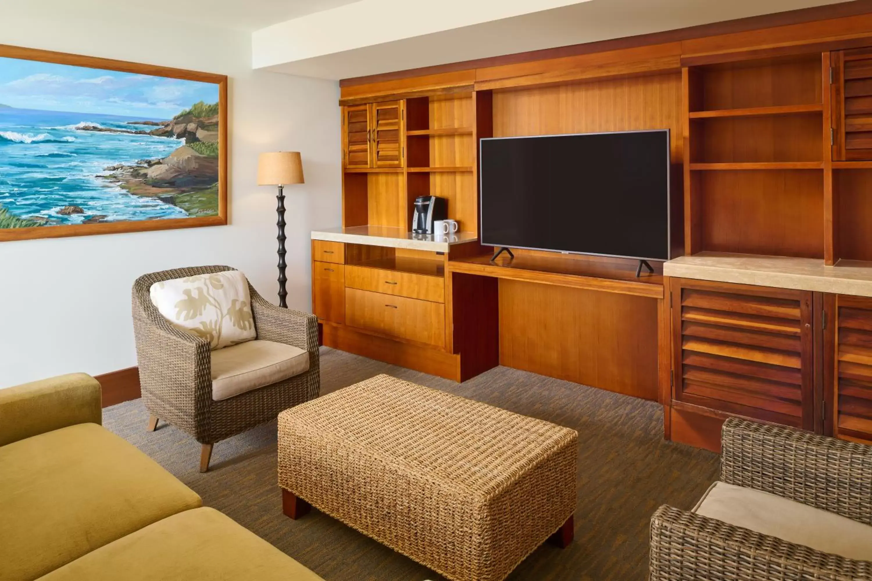 Tower Ocean Front 2 Bedroom Suite (Molokai) in Royal Lahaina Resort & Bungalows