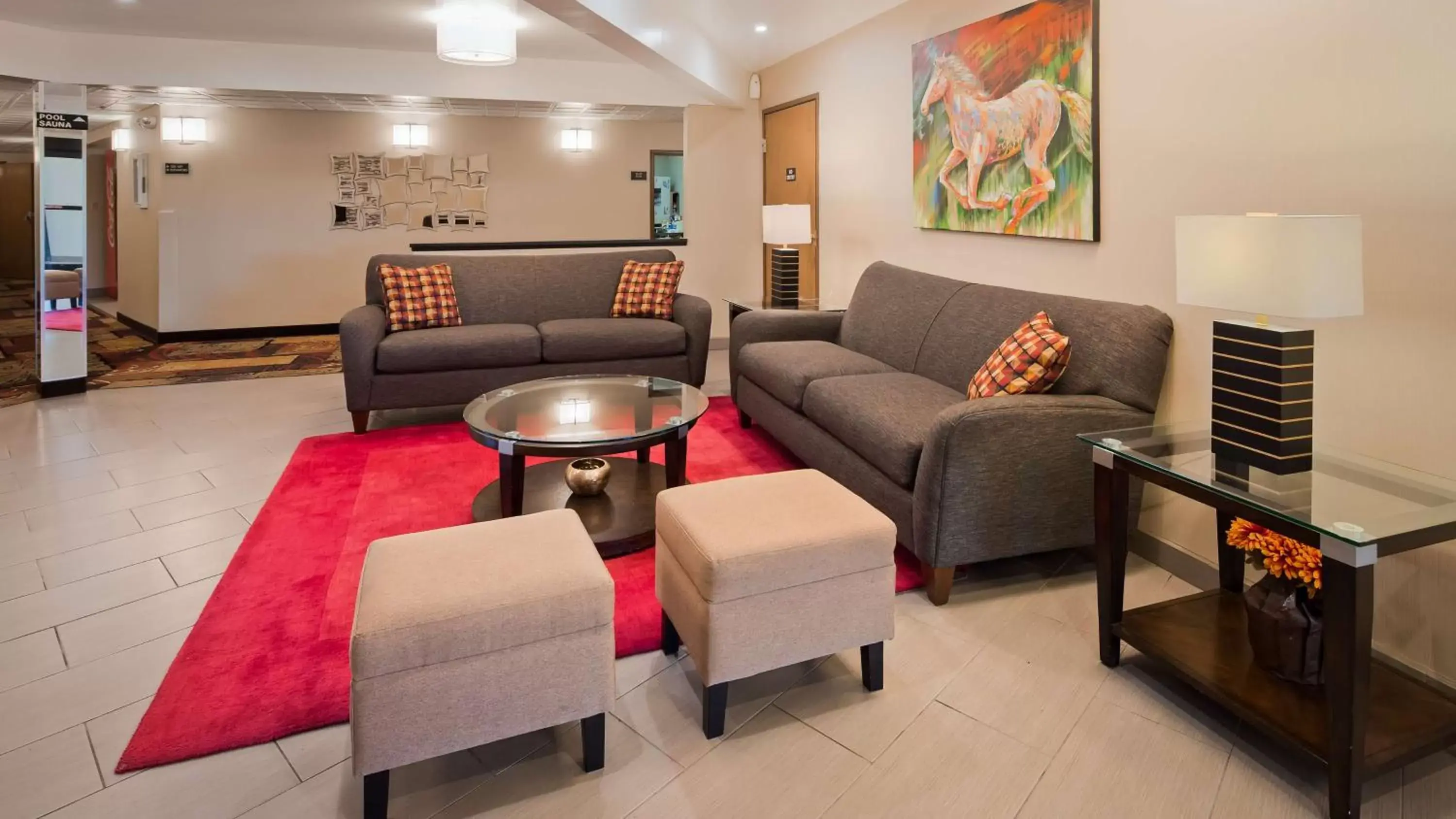 Lobby or reception, Seating Area in Best Western Monticello