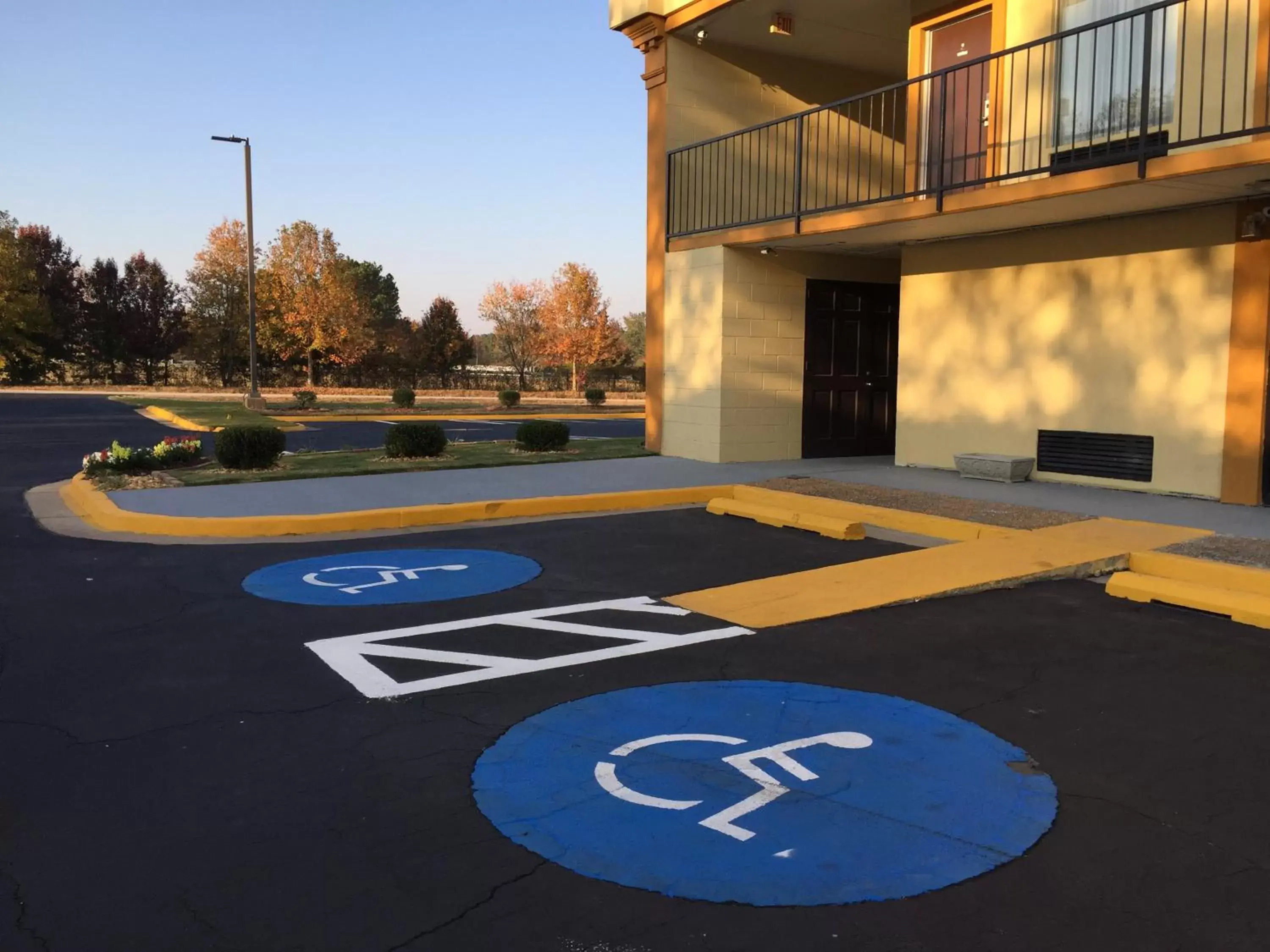 Area and facilities in Days Inn by Wyndham Madison