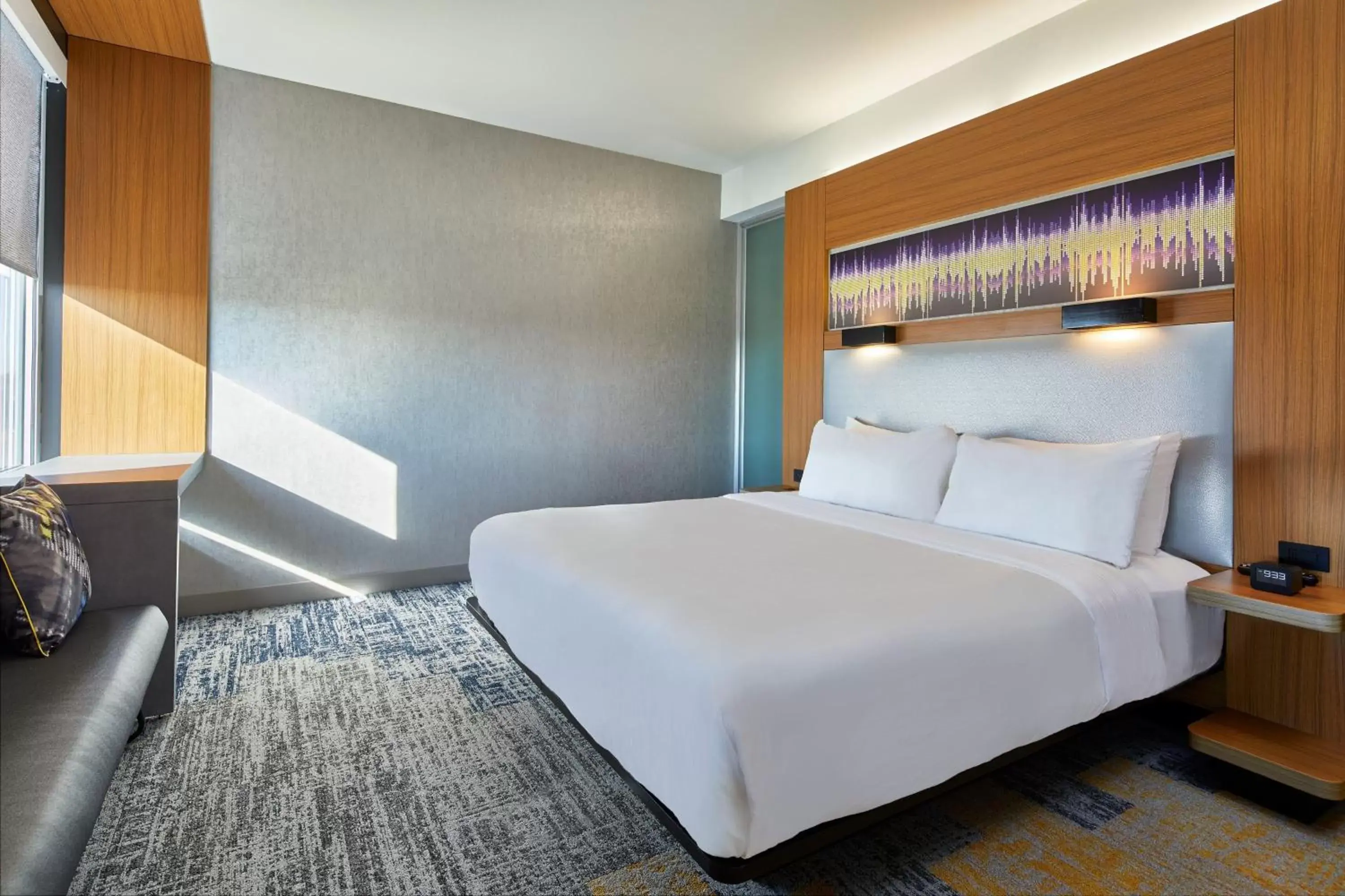 Photo of the whole room, Bed in Aloft Dulles Airport North