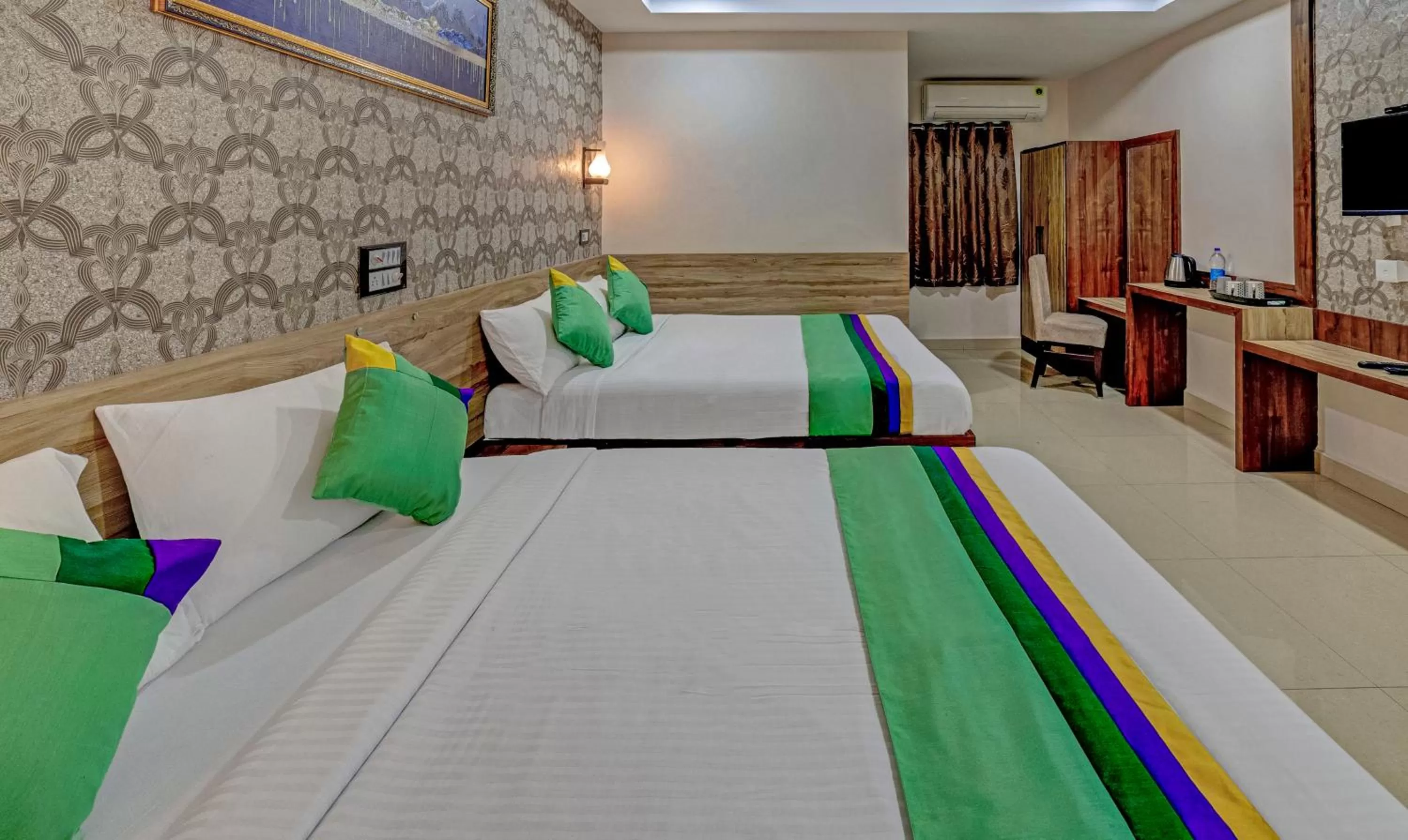 Bedroom, Bed in Treebo Seven Inn