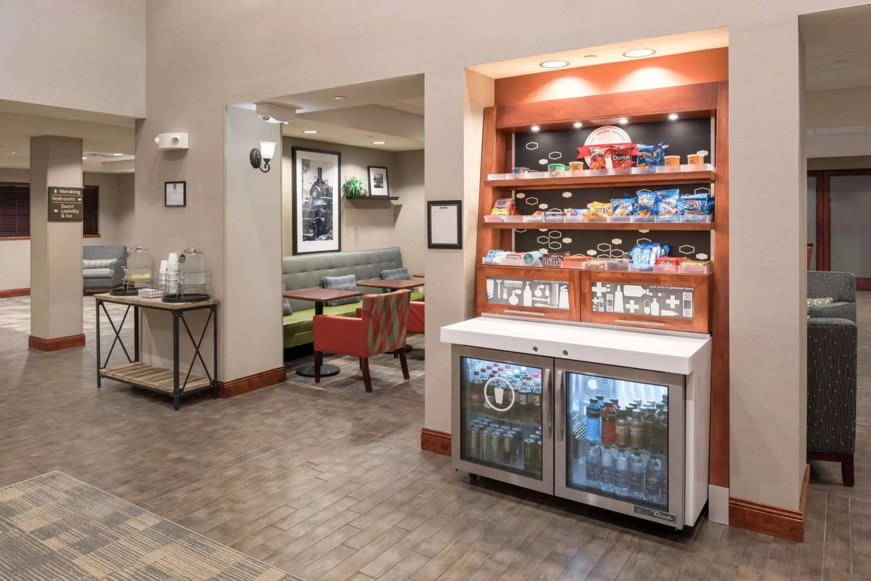 Dining area in Hampton Inn Branson - Branson Hills