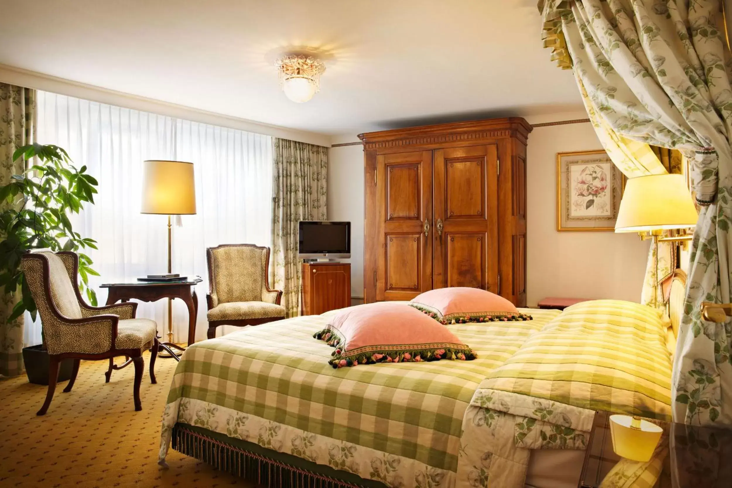 Bed in Romantik Hotel Wilden Mann Luzern