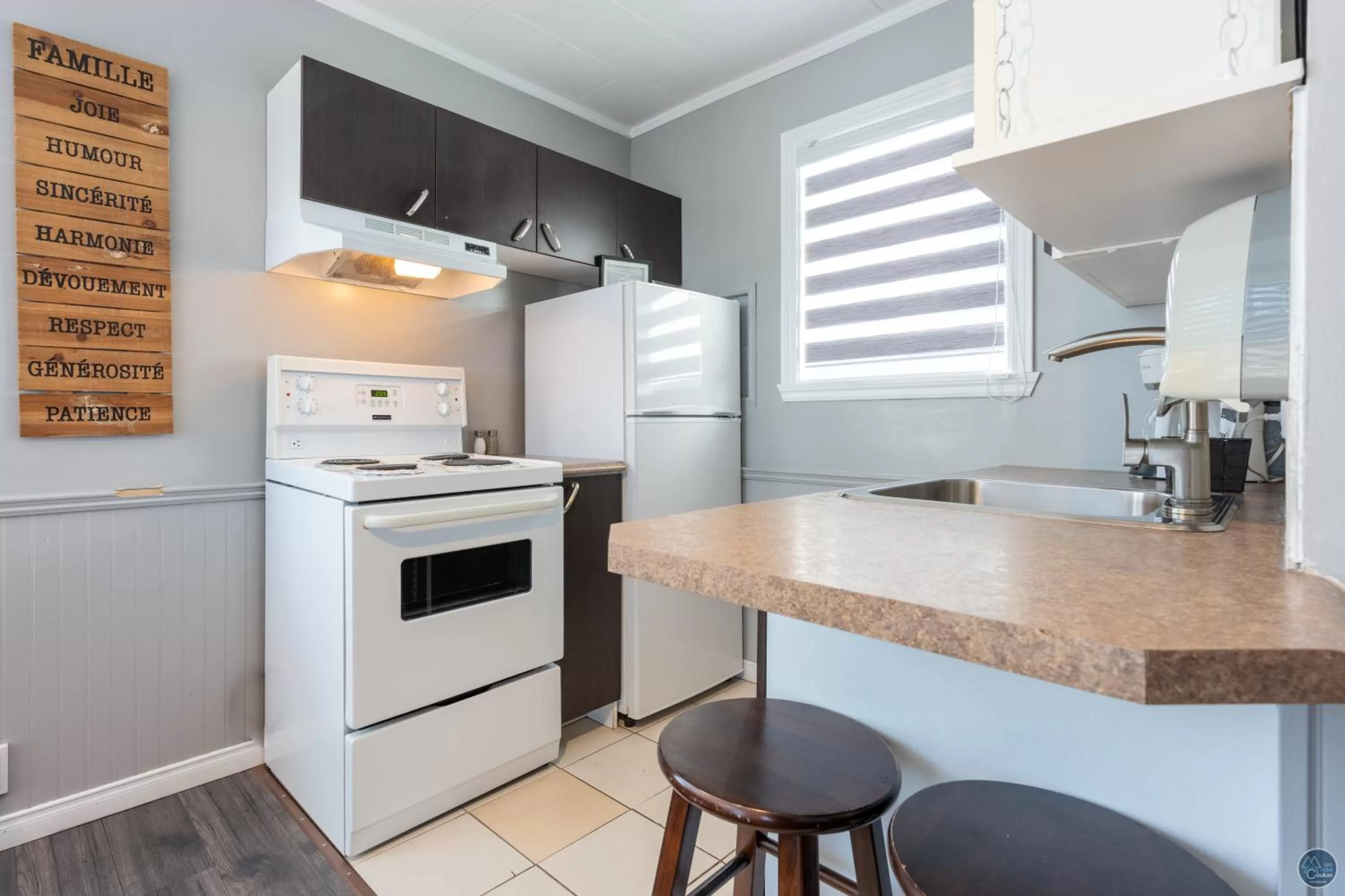 Kitchen or kitchenette, Kitchen/Kitchenette in Auberge Éva