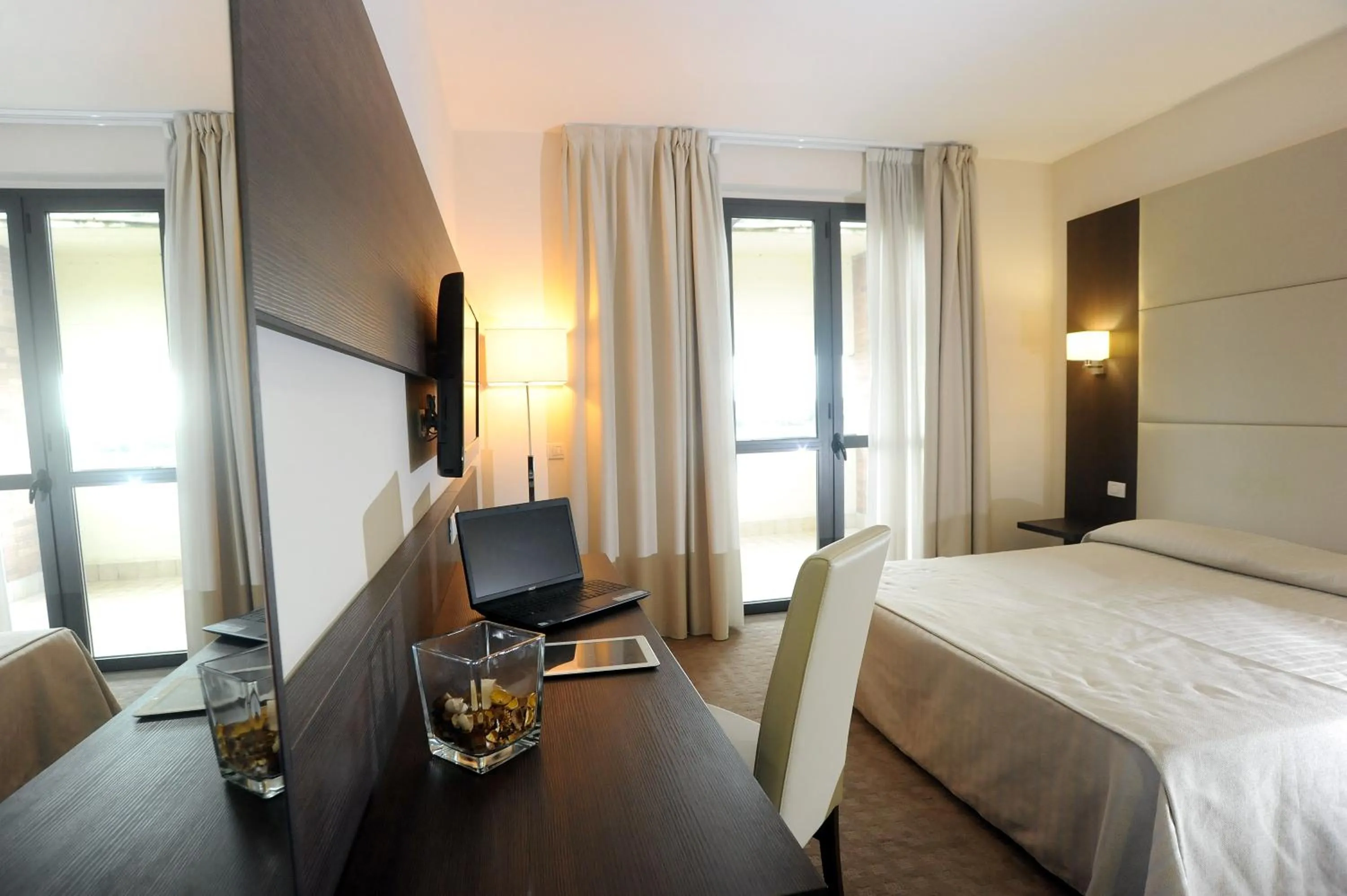 Deluxe Double or Twin Room in Palace Inn Rome Fiano