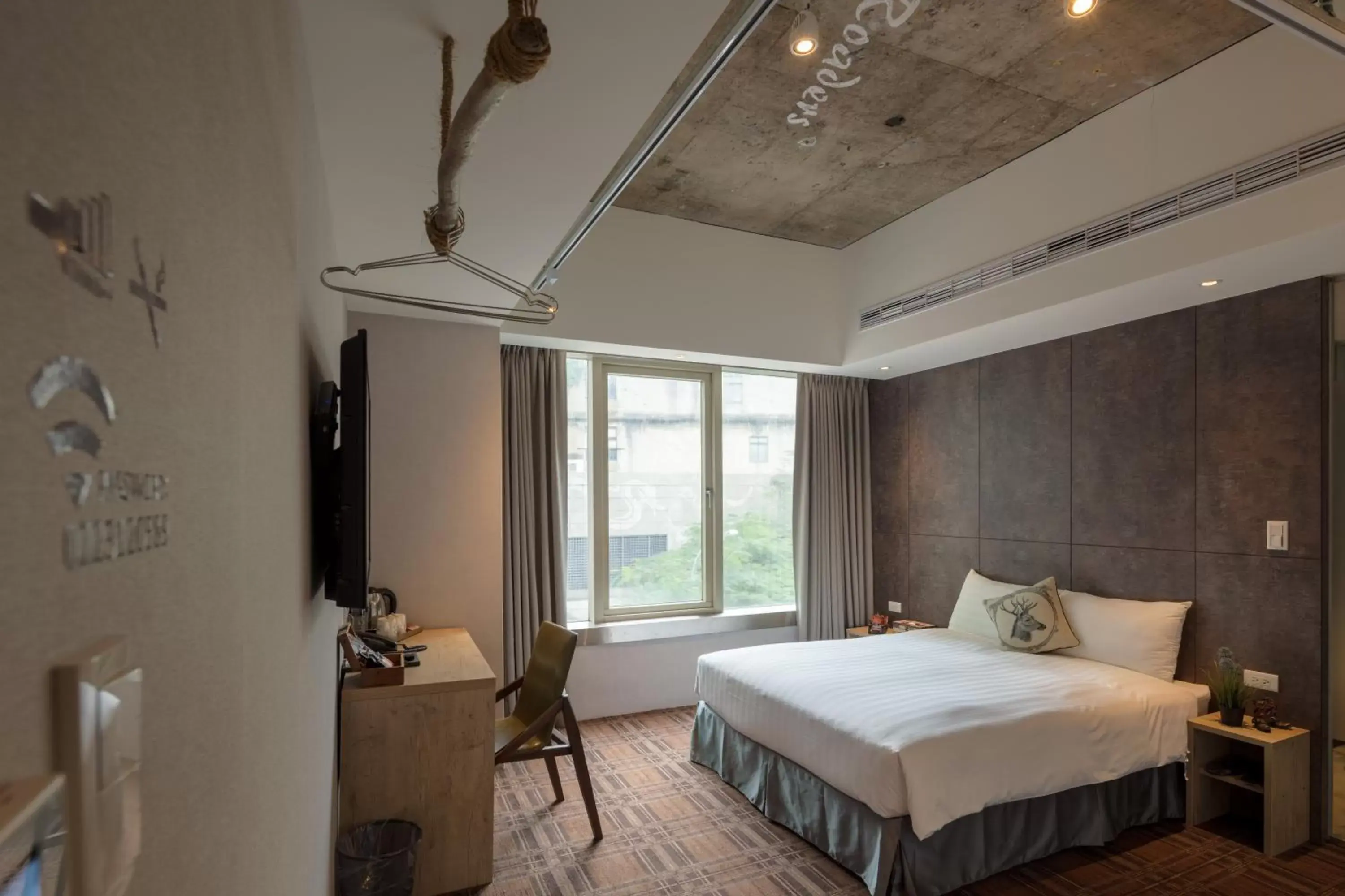 Executive Double Room with Bath in Roaders Hotel - Zhonghua