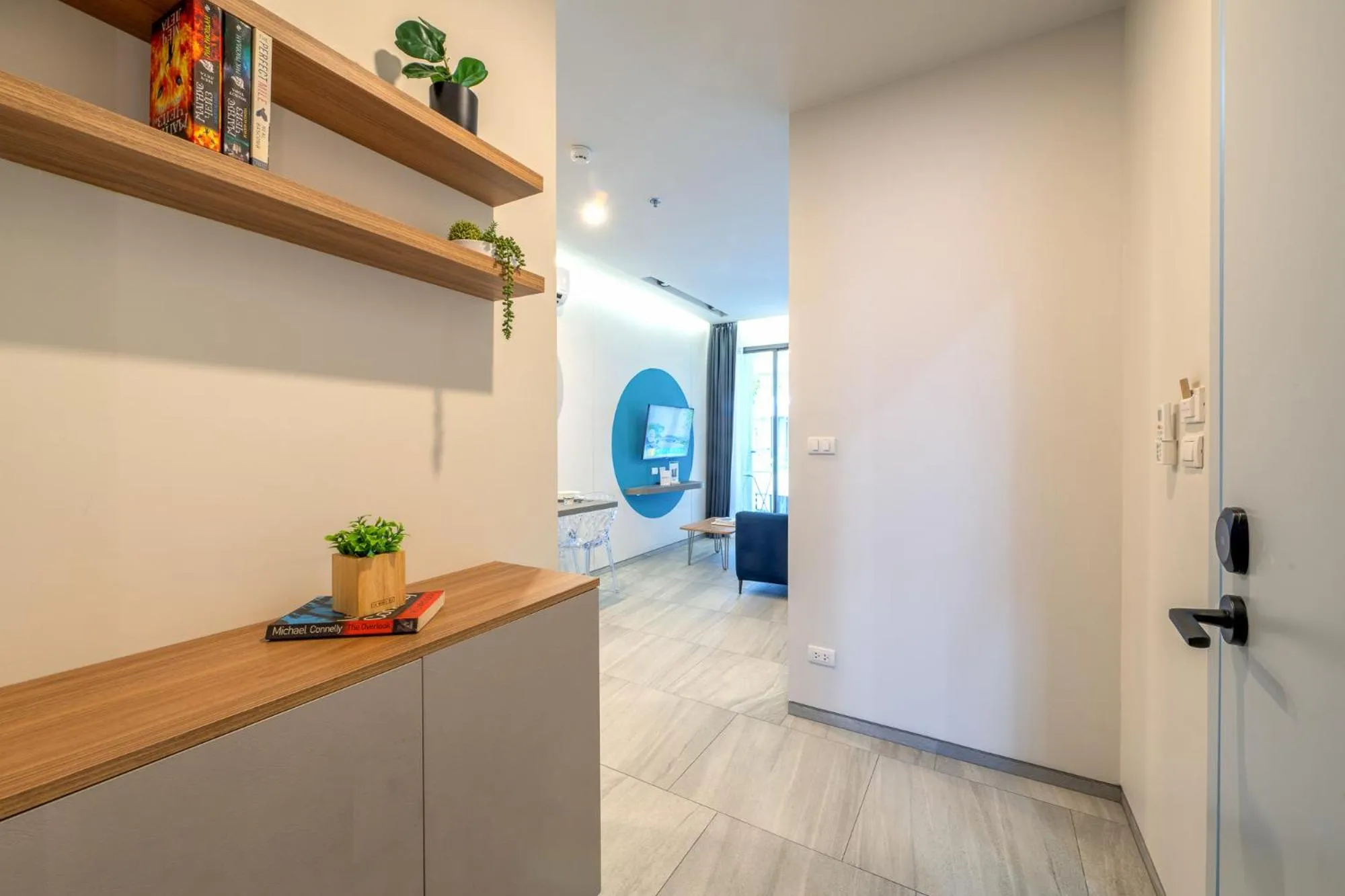 hair dresser in HOMA Phuket Town