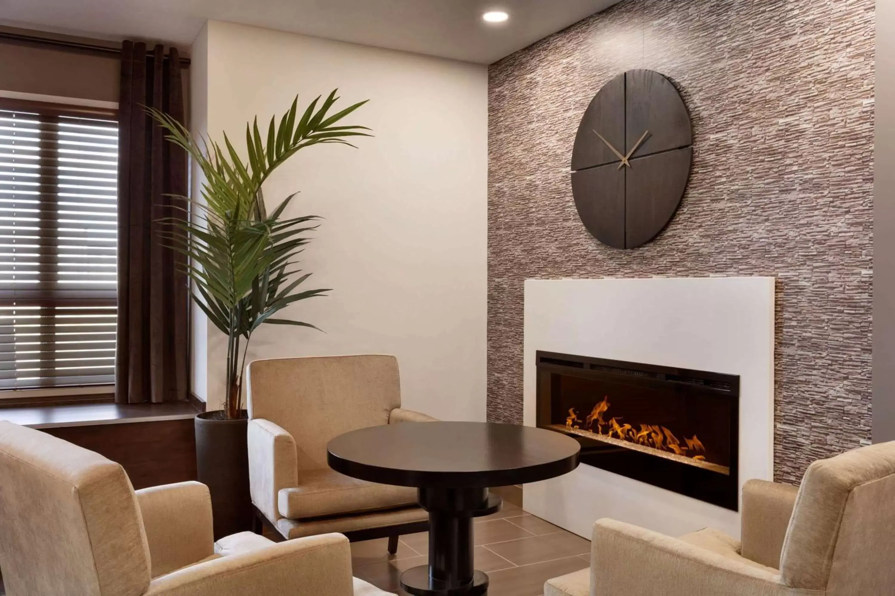 Lobby or reception in Microtel Inn & Suites by Wyndham Estevan