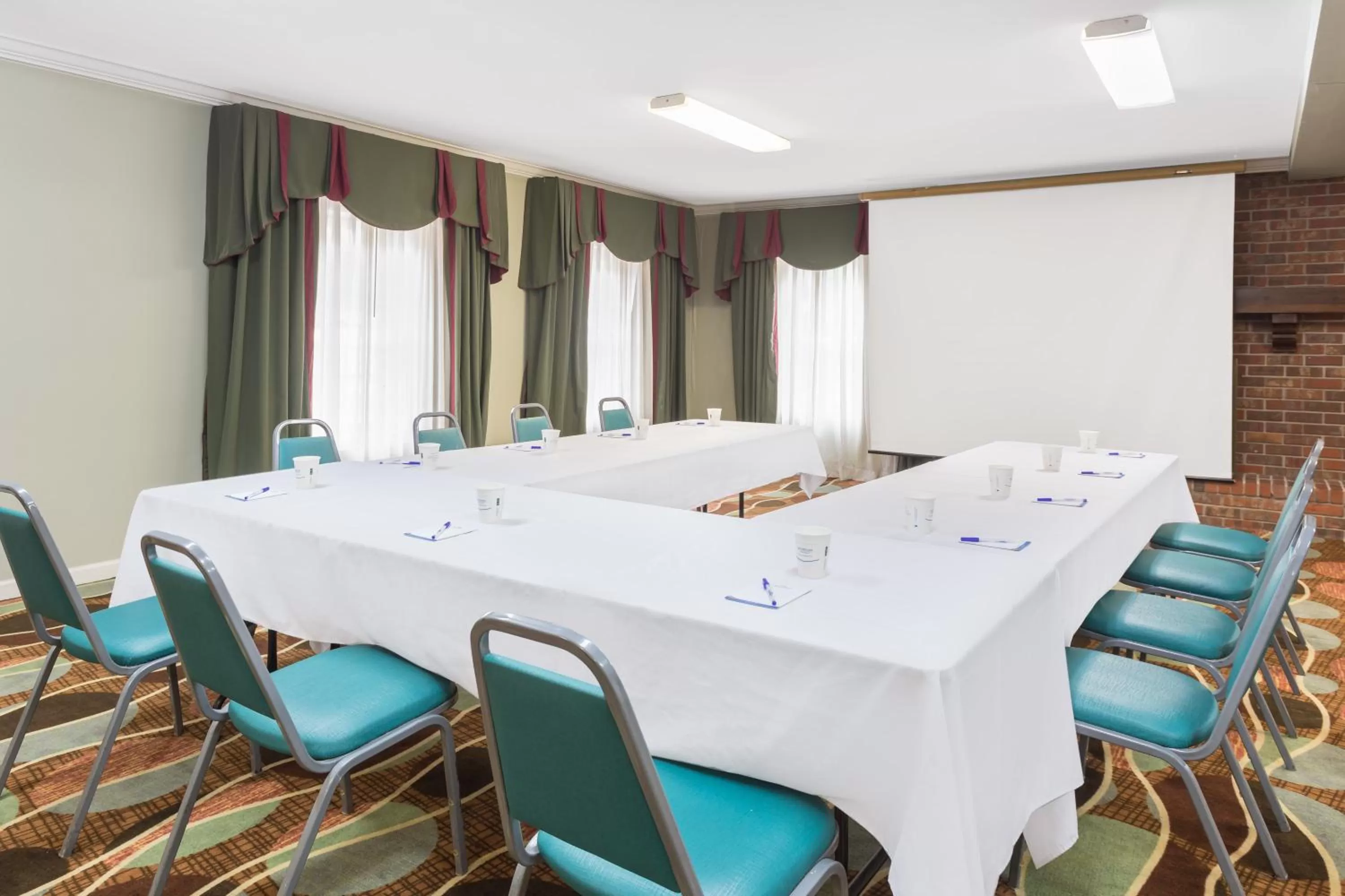 Business facilities in Baymont by Wyndham Helen