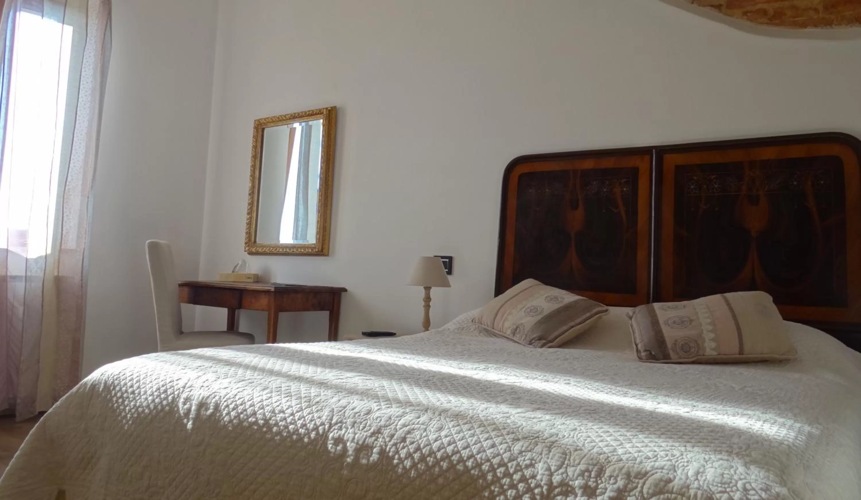 Double Deluxe with Private Bathroom in B&B La Casa del Sarto