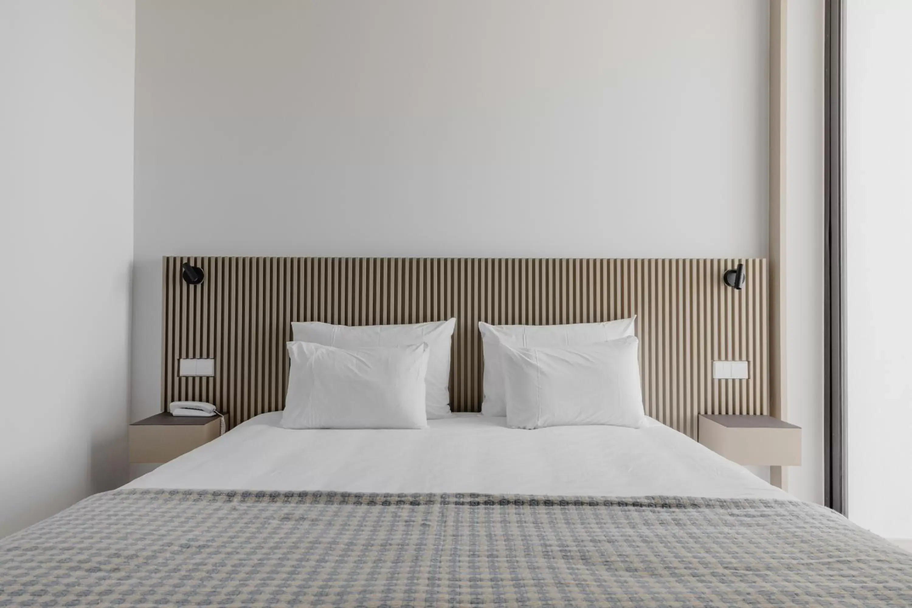 Bed in Memmo Baleeira - Design Hotels