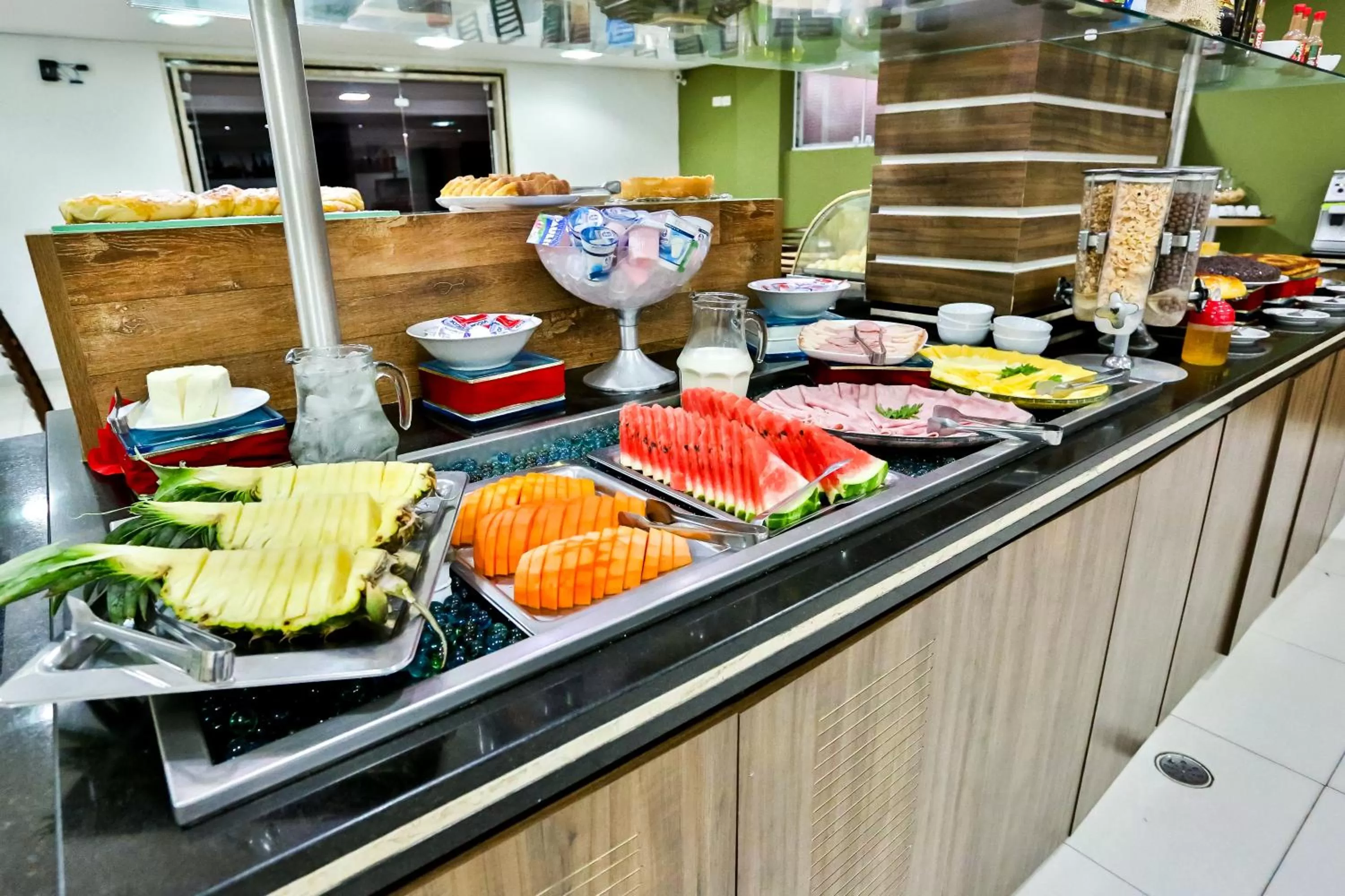 Food in Monte Serrat Hotel