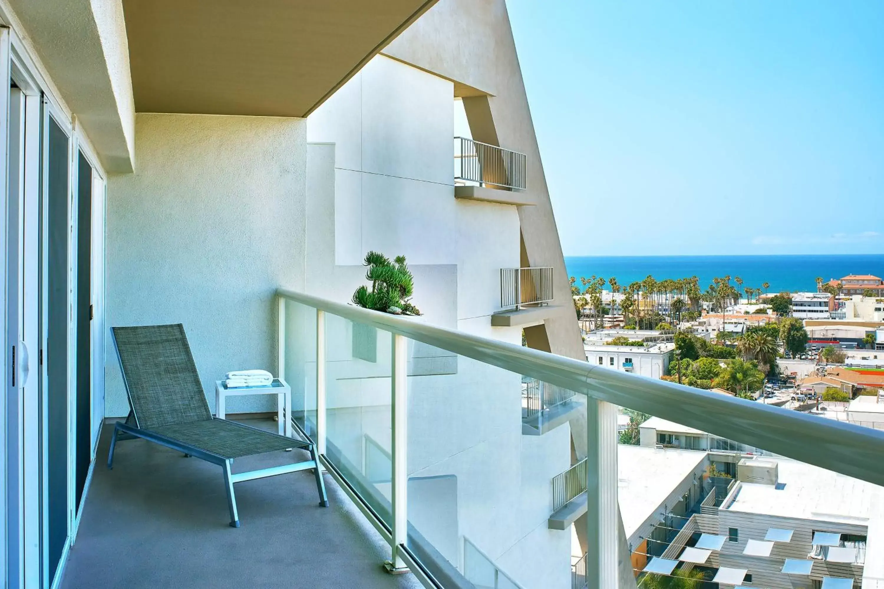 Bedroom, Balcony/Terrace in Le Meridien Delfina Santa Monica