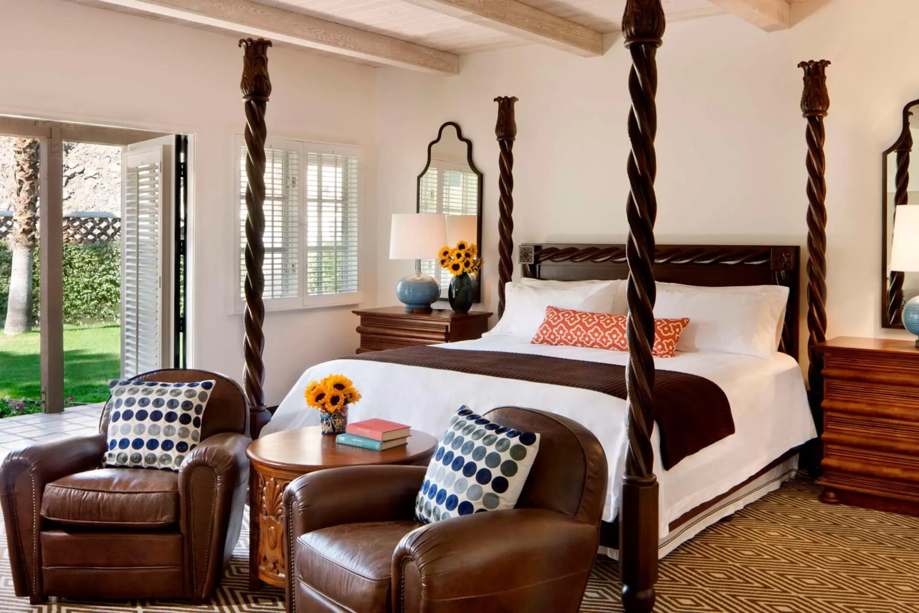 Bed in La Quinta Resort & Club, Curio Collection