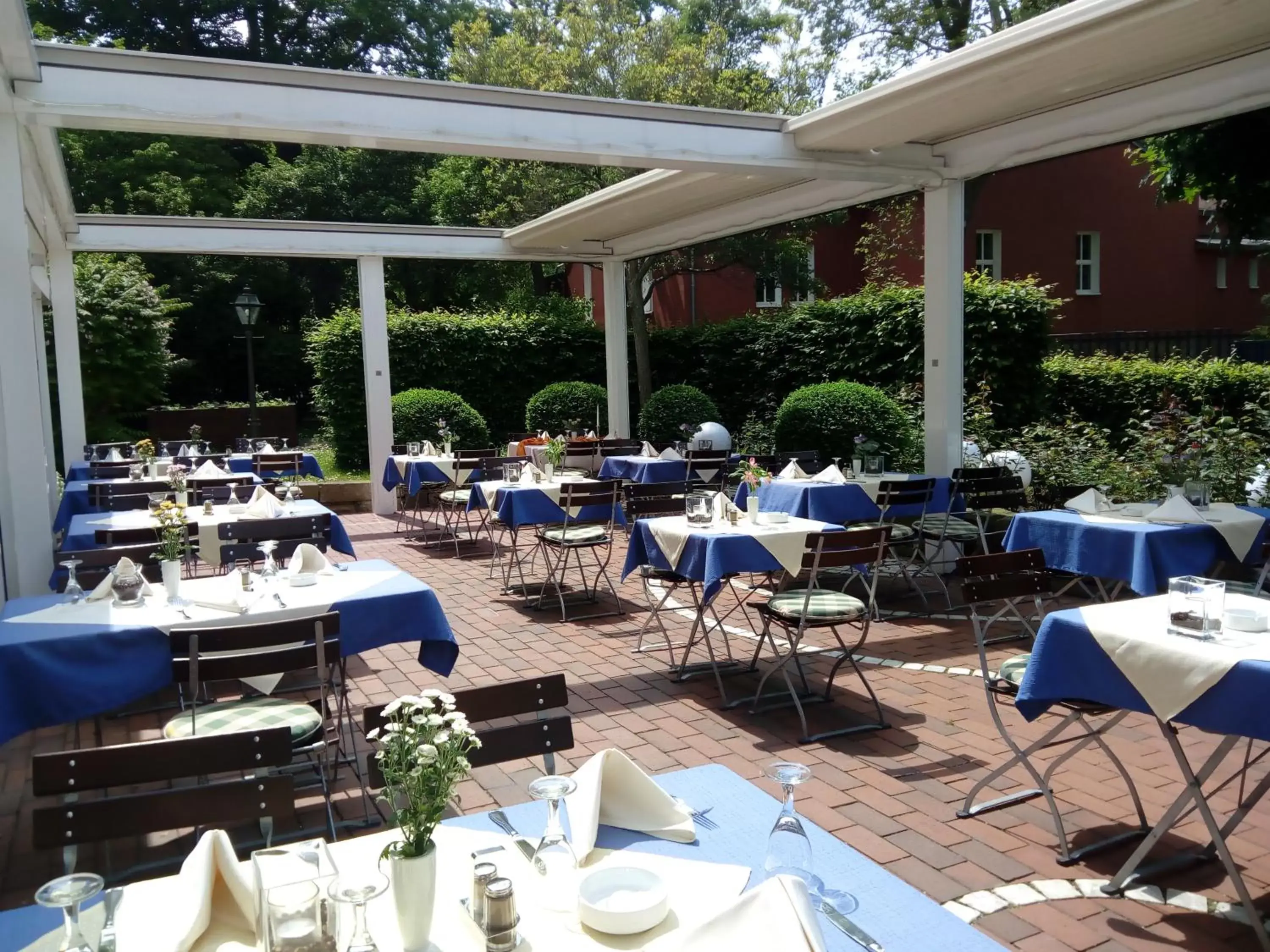 Balcony/Terrace, Restaurant/Places to Eat in Hotel am Schlosspark