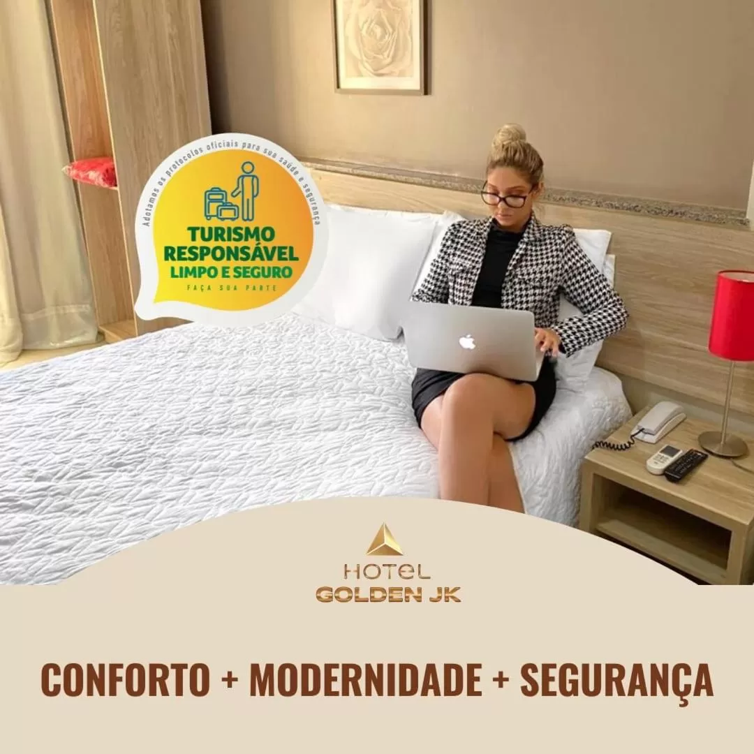 Bed in Hotel Golden JK