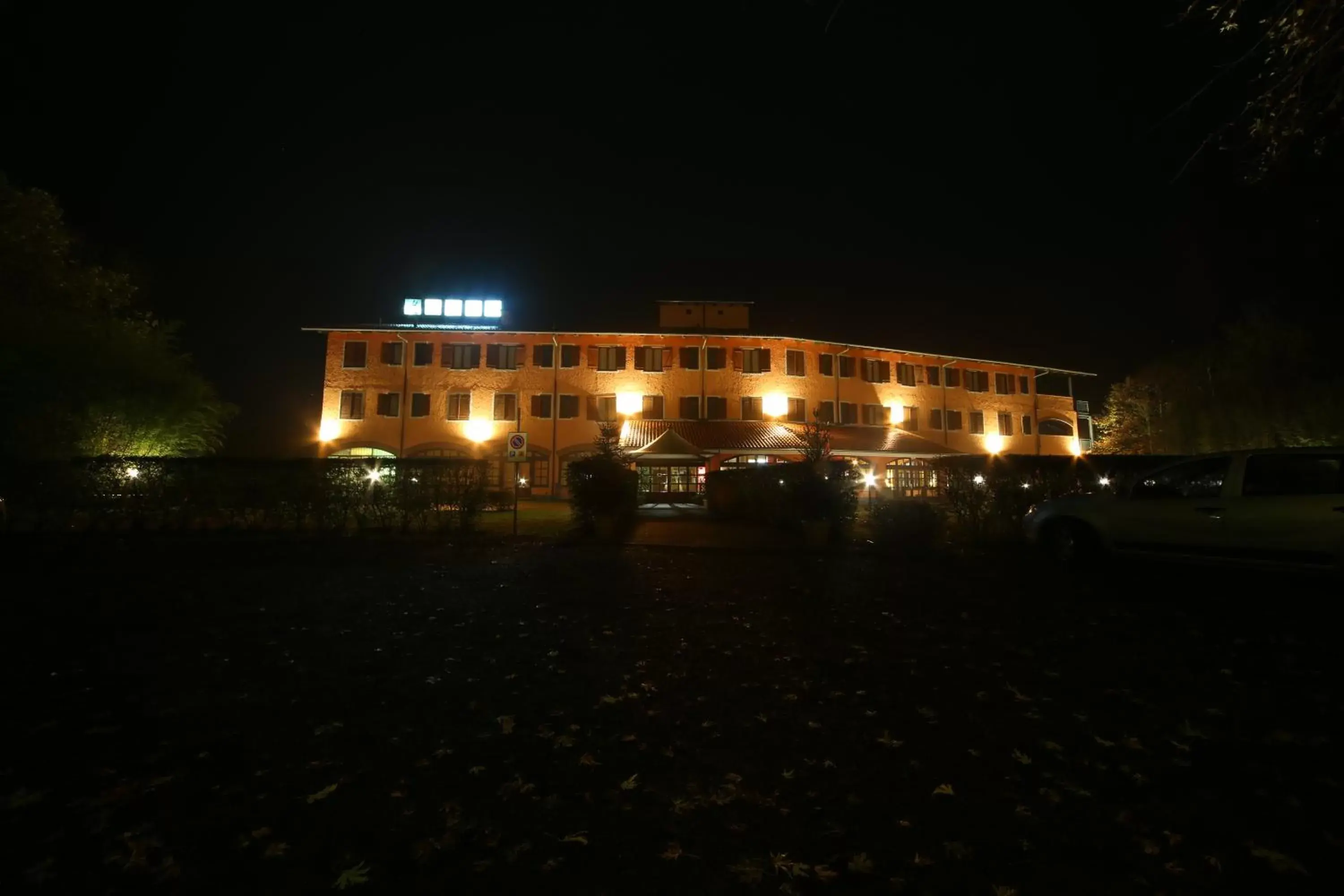 Facade/entrance, Property Building in Hotel Erbaluce