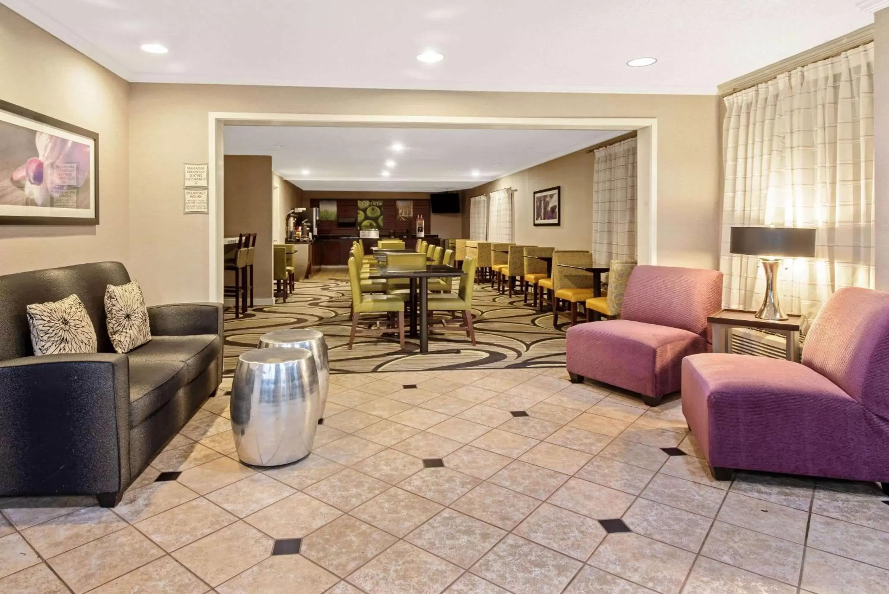 Lobby or reception, Seating Area in La Quinta by Wyndham Harrisburg Airport Hershey