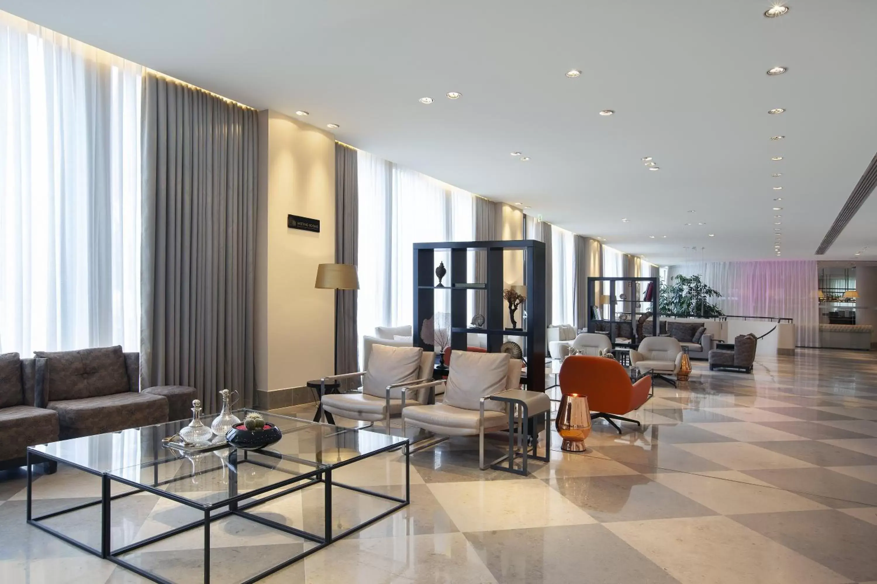 Lobby or reception, Lounge/Bar in Crowne Plaza Berlin - Potsdamer Platz, an IHG Hotel
