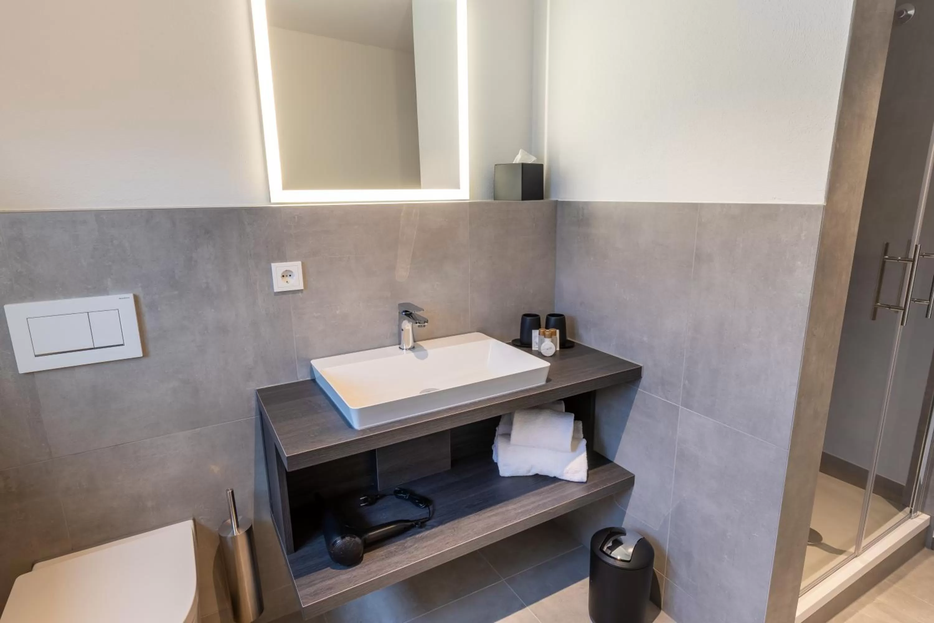 Bathroom in Hotel Weißes Ross