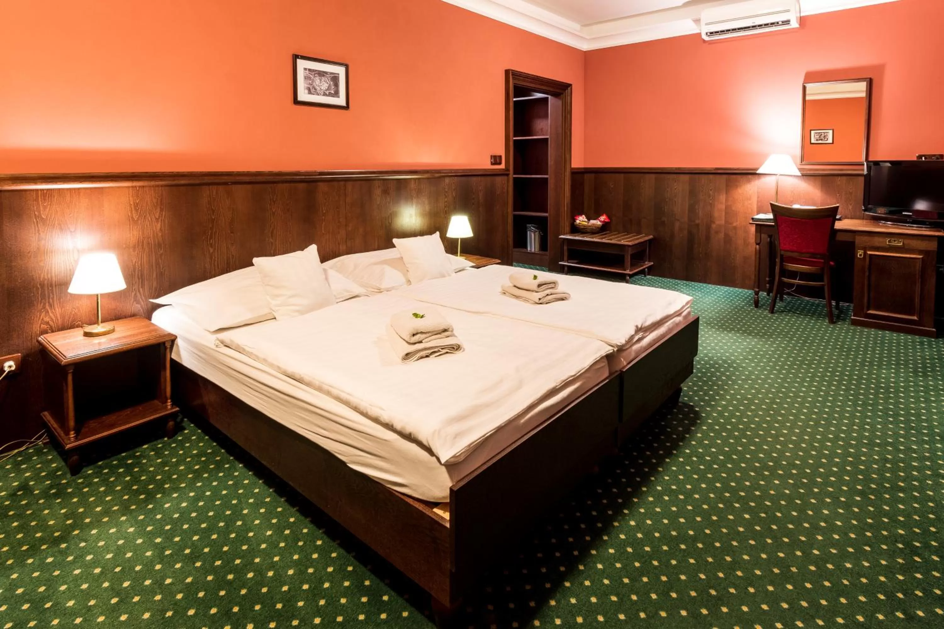 Bed in Hotel U Hejtmana Šarovce