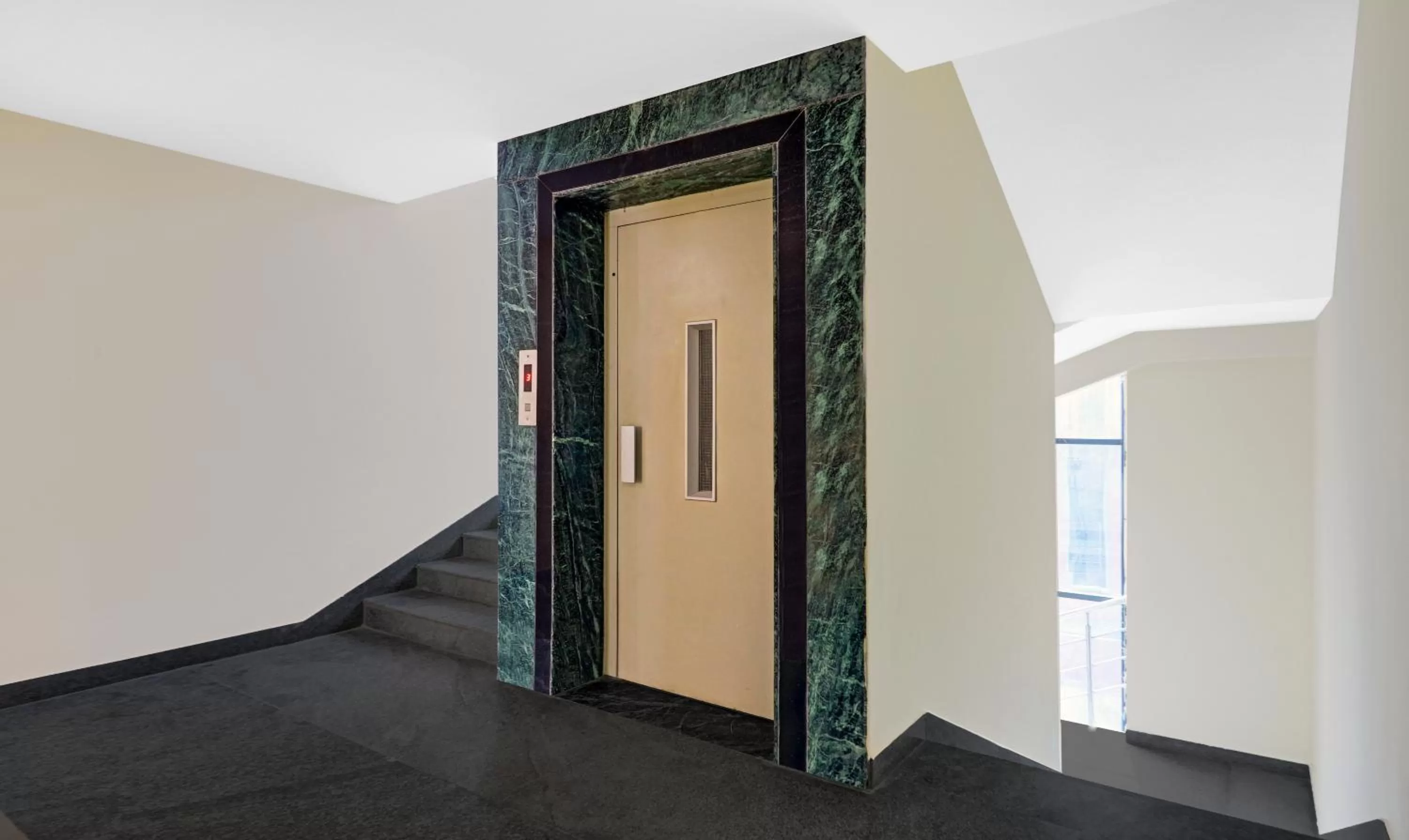 elevator in Itsy By Treebo - 99 Inn Hitech City