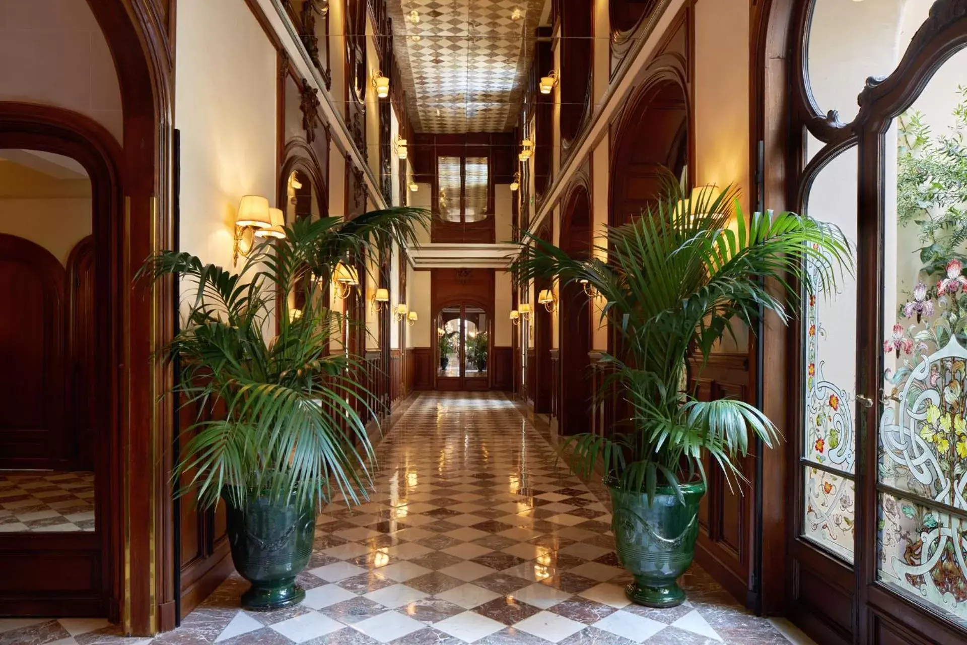 Lobby or reception in Hôtel Regina Louvre