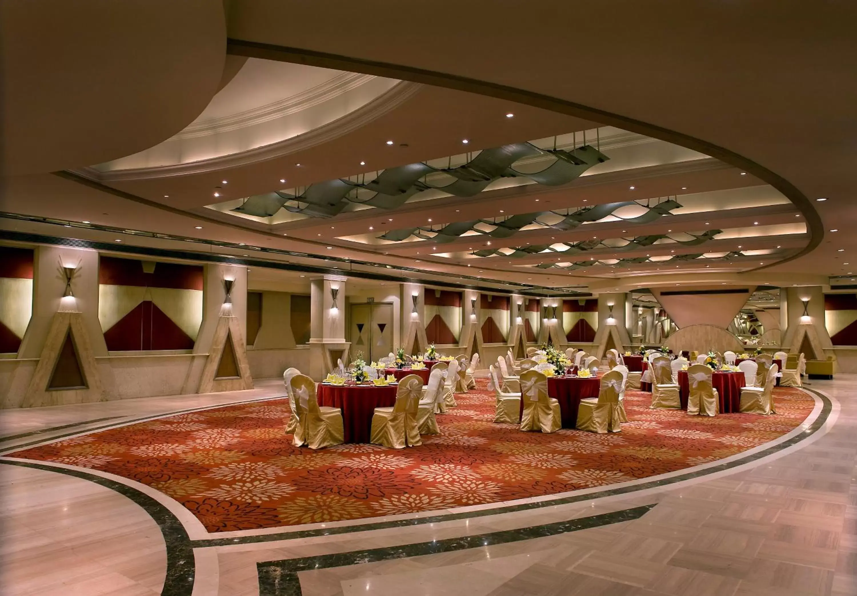 Banquet/Function facilities in The Suryaa Hotel New Delhi