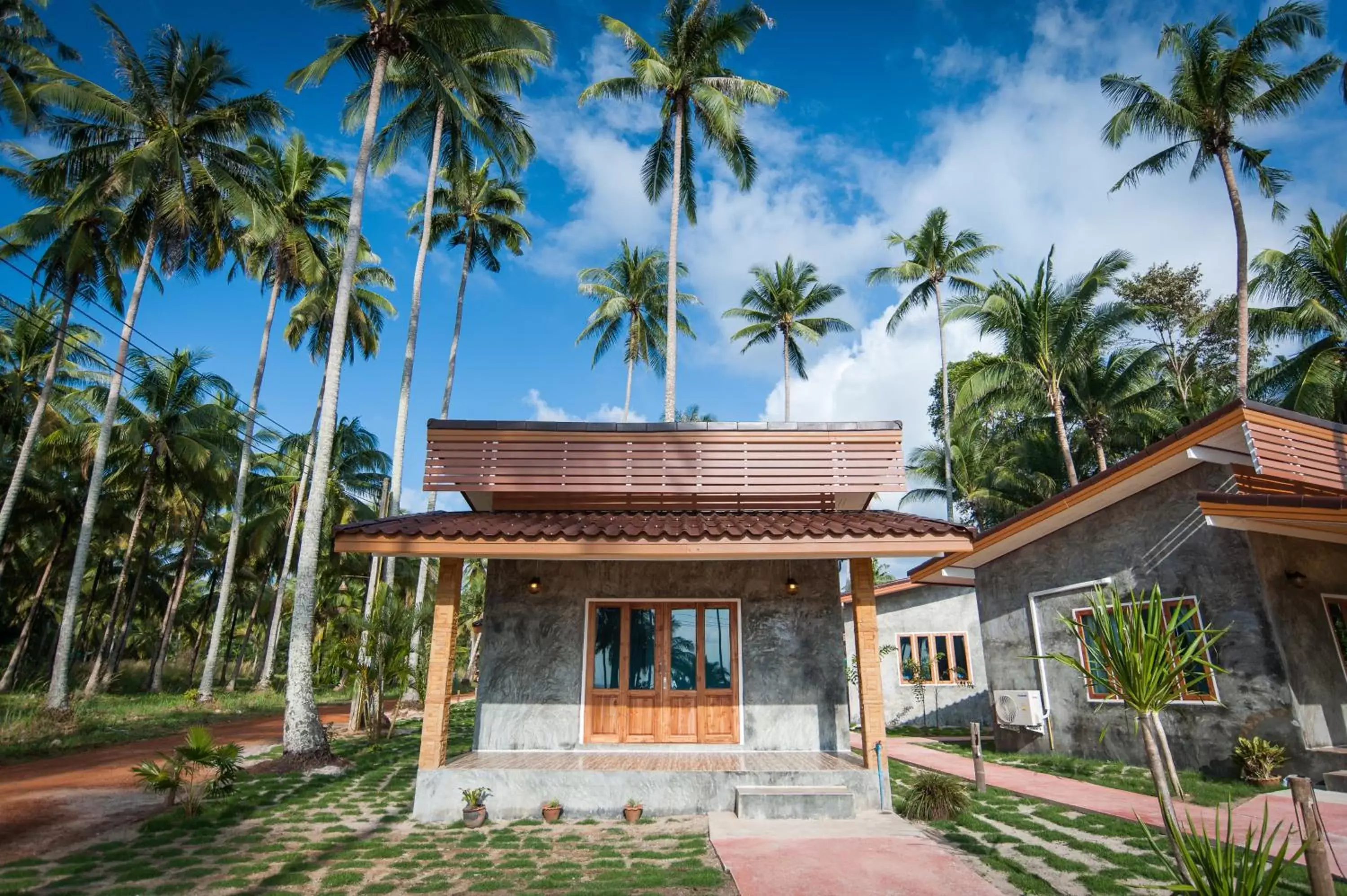 Facade/entrance, Property Building in Seafar Resort