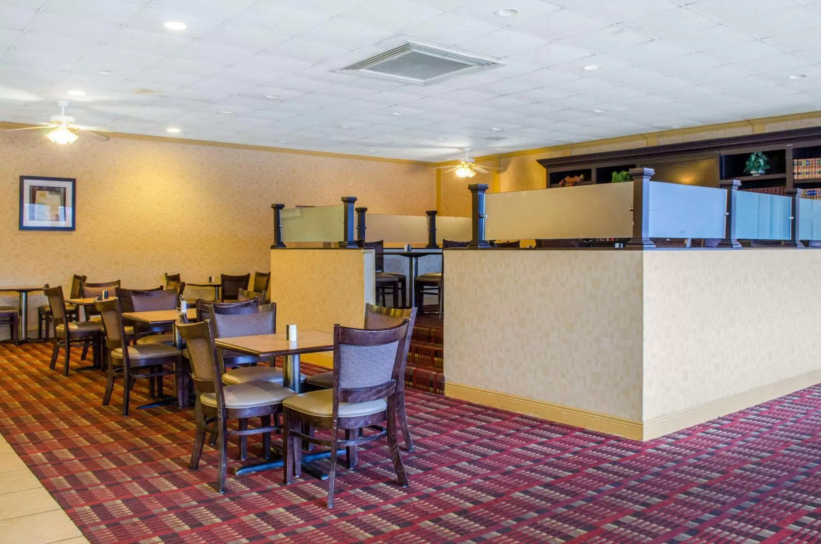 Restaurant/places to eat in Quality Inn University Area