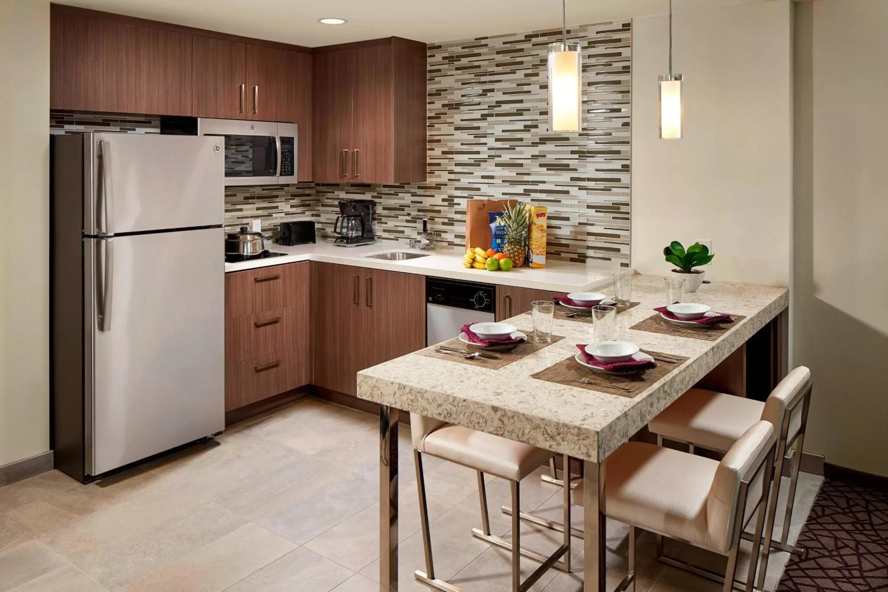 Kitchen or kitchenette, Kitchen/Kitchenette in Residence Inn by Marriott at Anaheim Resort/Convention Center