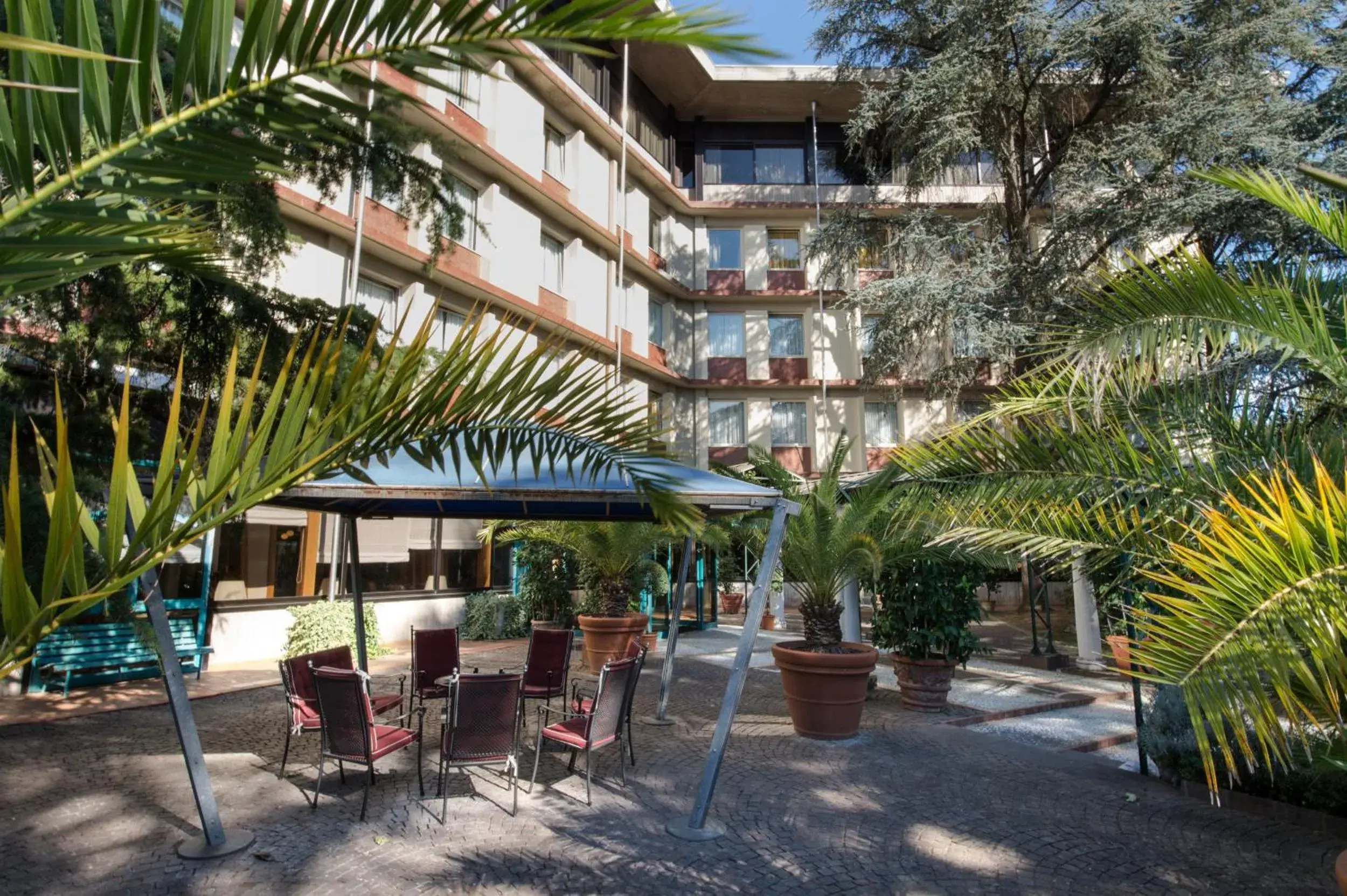 Facade/entrance in Grand Hotel Panoramic