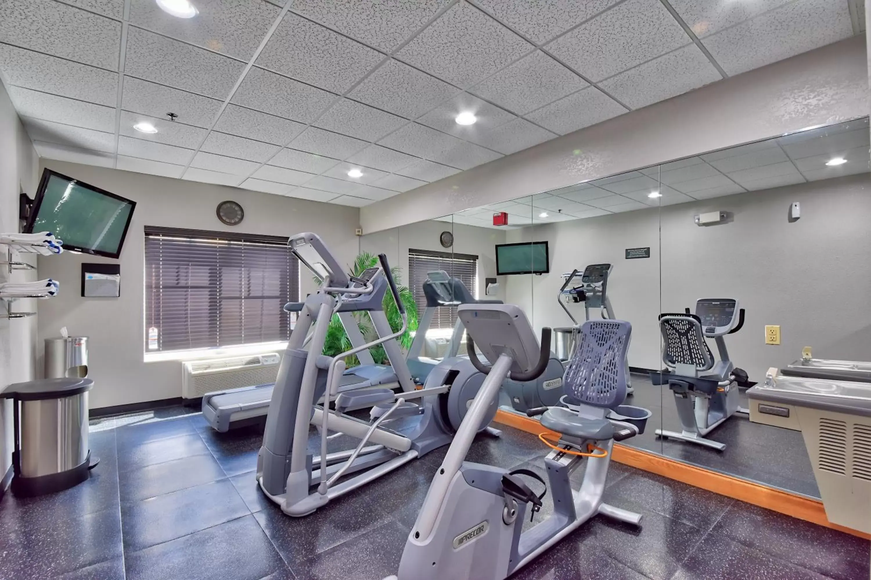 Fitness centre/facilities, Fitness Center/Facilities in Country Inn & Suites by Radisson, Ocala, FL