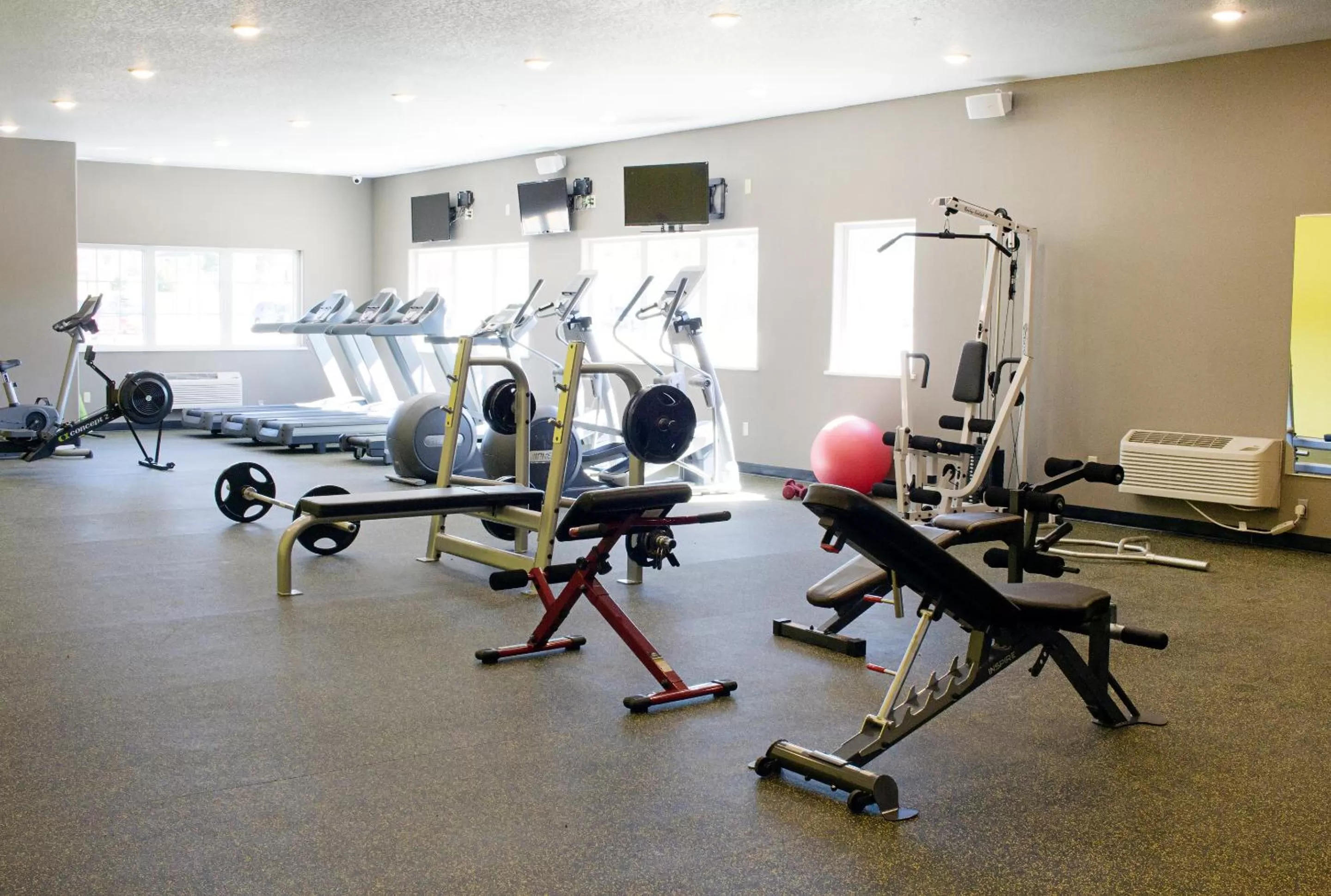 Fitness centre/facilities in Newcastle Lodge & Convention Center